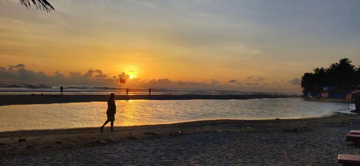 Beach in SinQ Beach Morjim