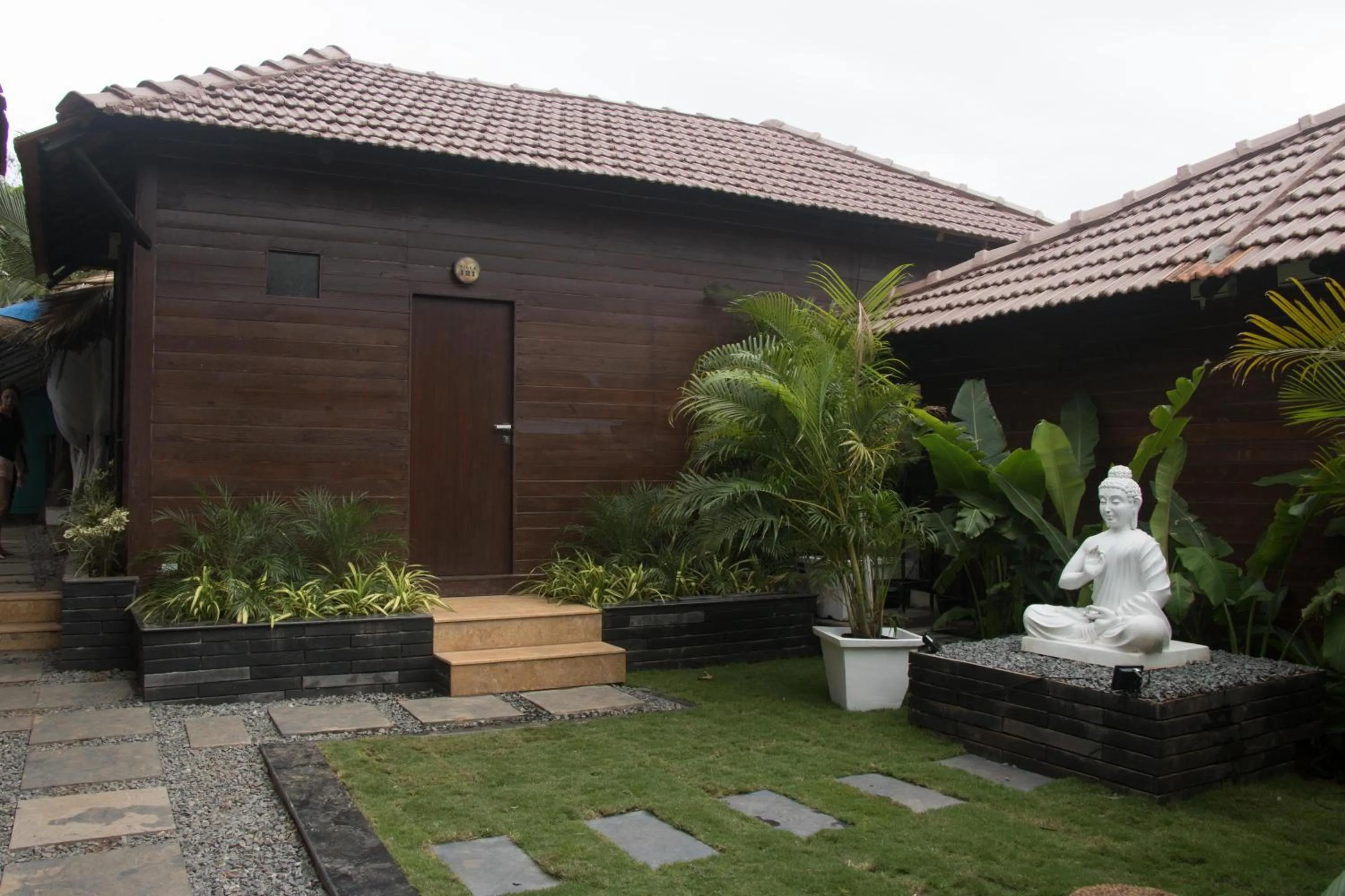 Property building in SinQ Beach Morjim