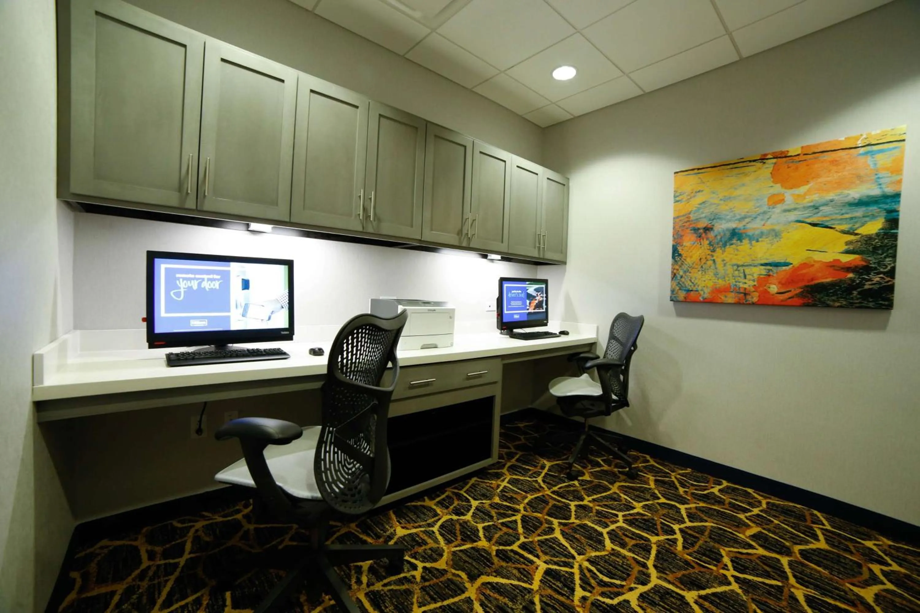 Business facilities in Hampton Inn & Suites Forest City