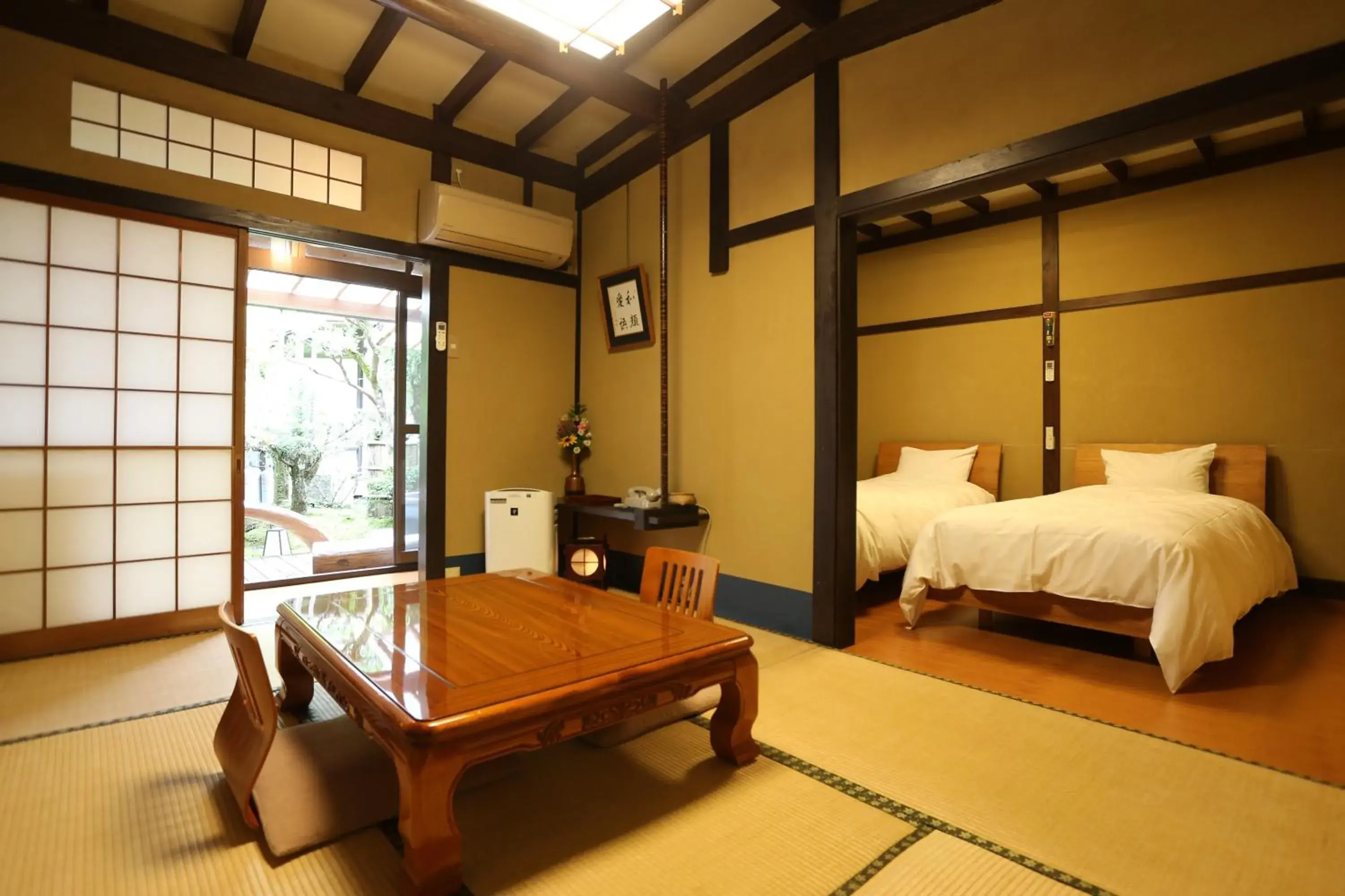 Twin Room with Tatami Area in Momijiya Annex Twin Room with Tatami Area in Momijiya Annex