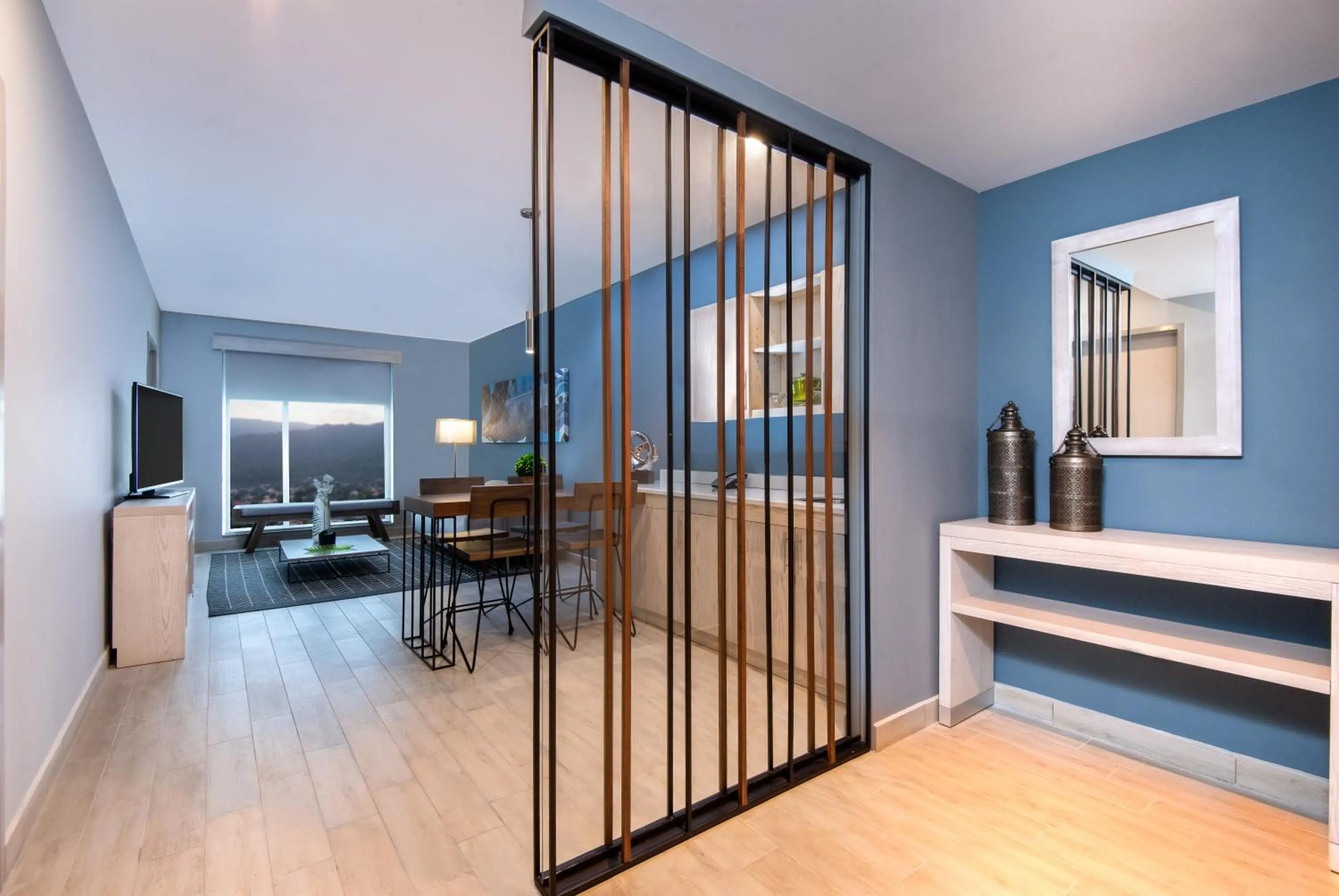 Photo of the whole room in Hyatt Place San Pedro