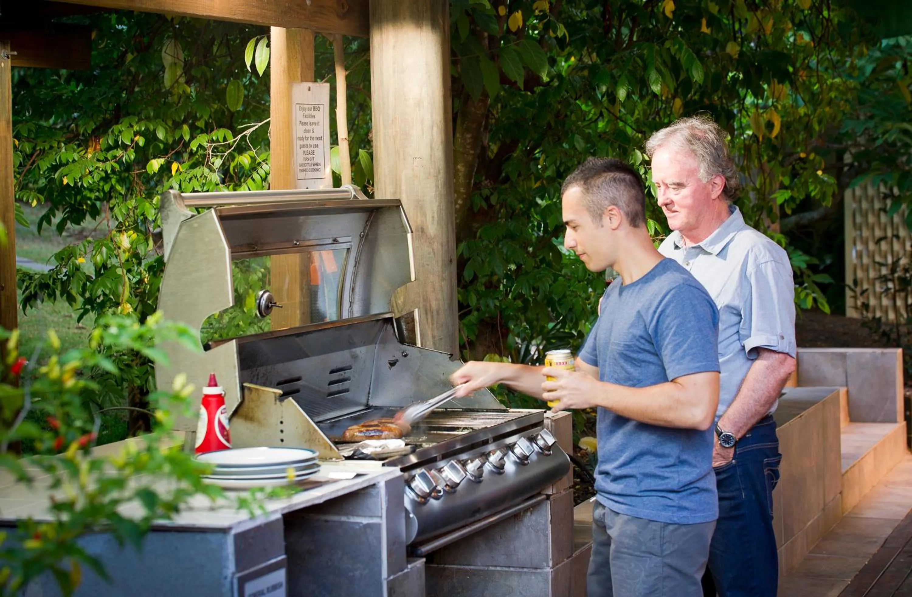 BBQ facilities in Glass House Mountains Ecolodge