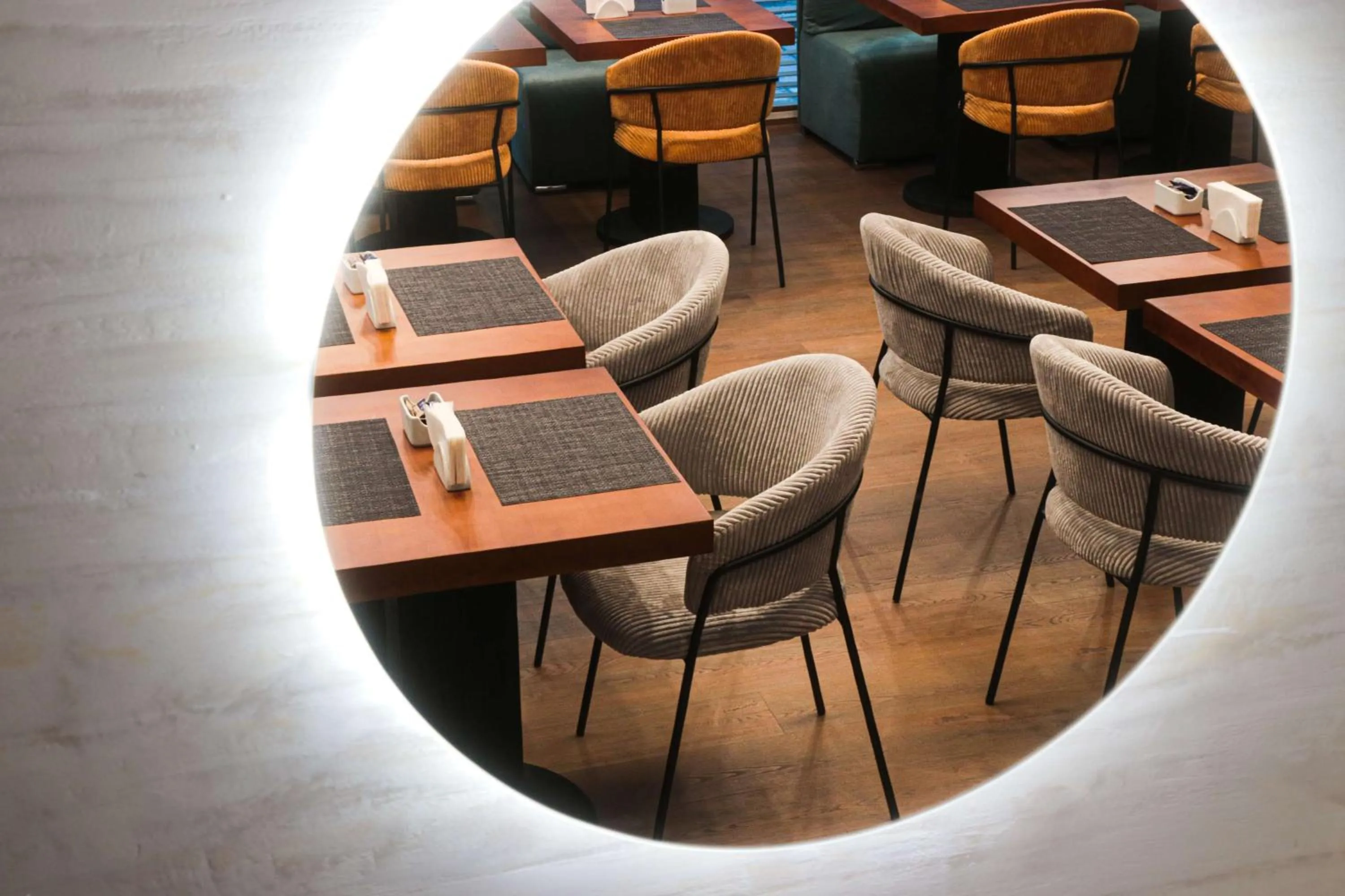 Restaurant/places to eat in Best Western Plus Lozenetz Hotel