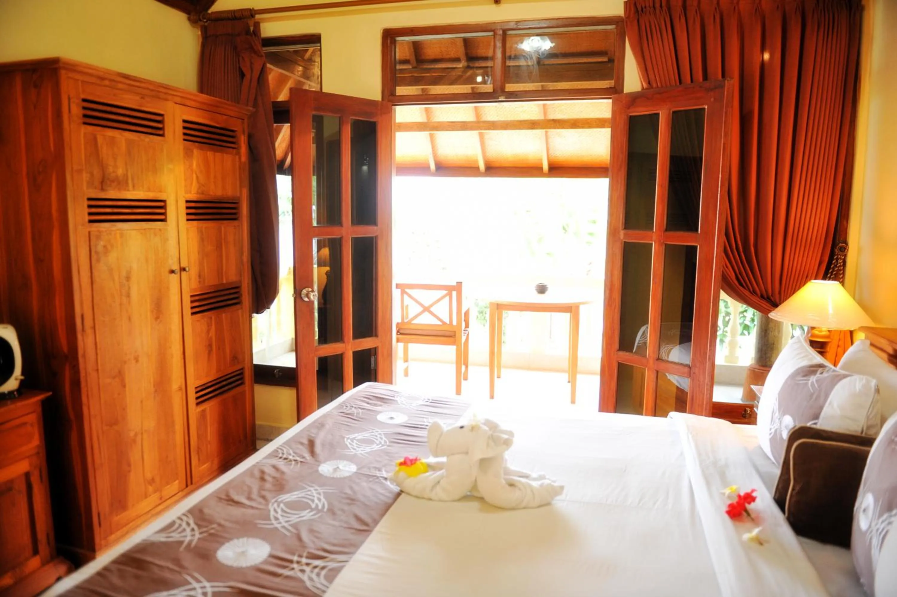 Day, Bed in Bali Palms Resort