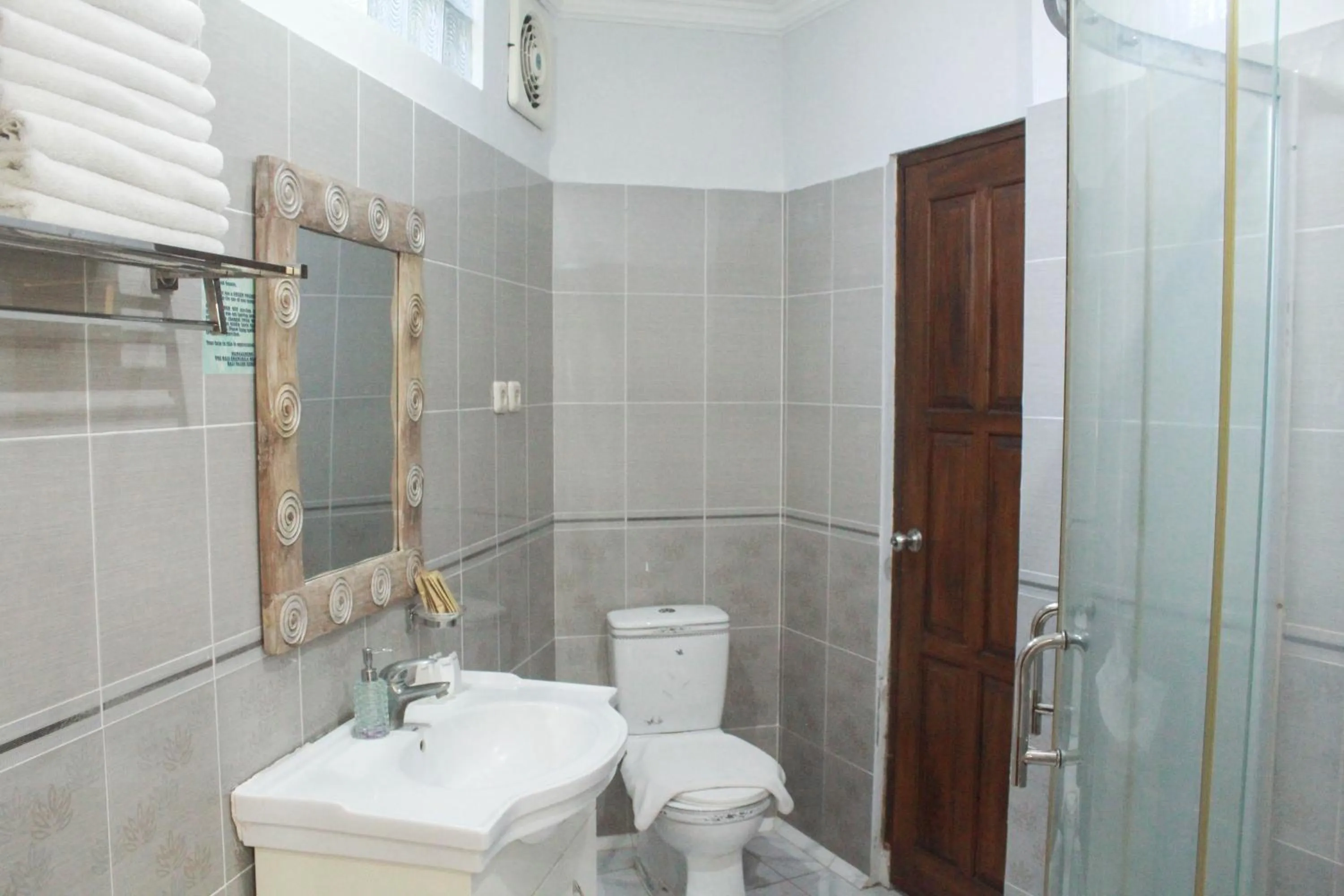 Bathroom in Bali Palms Resort