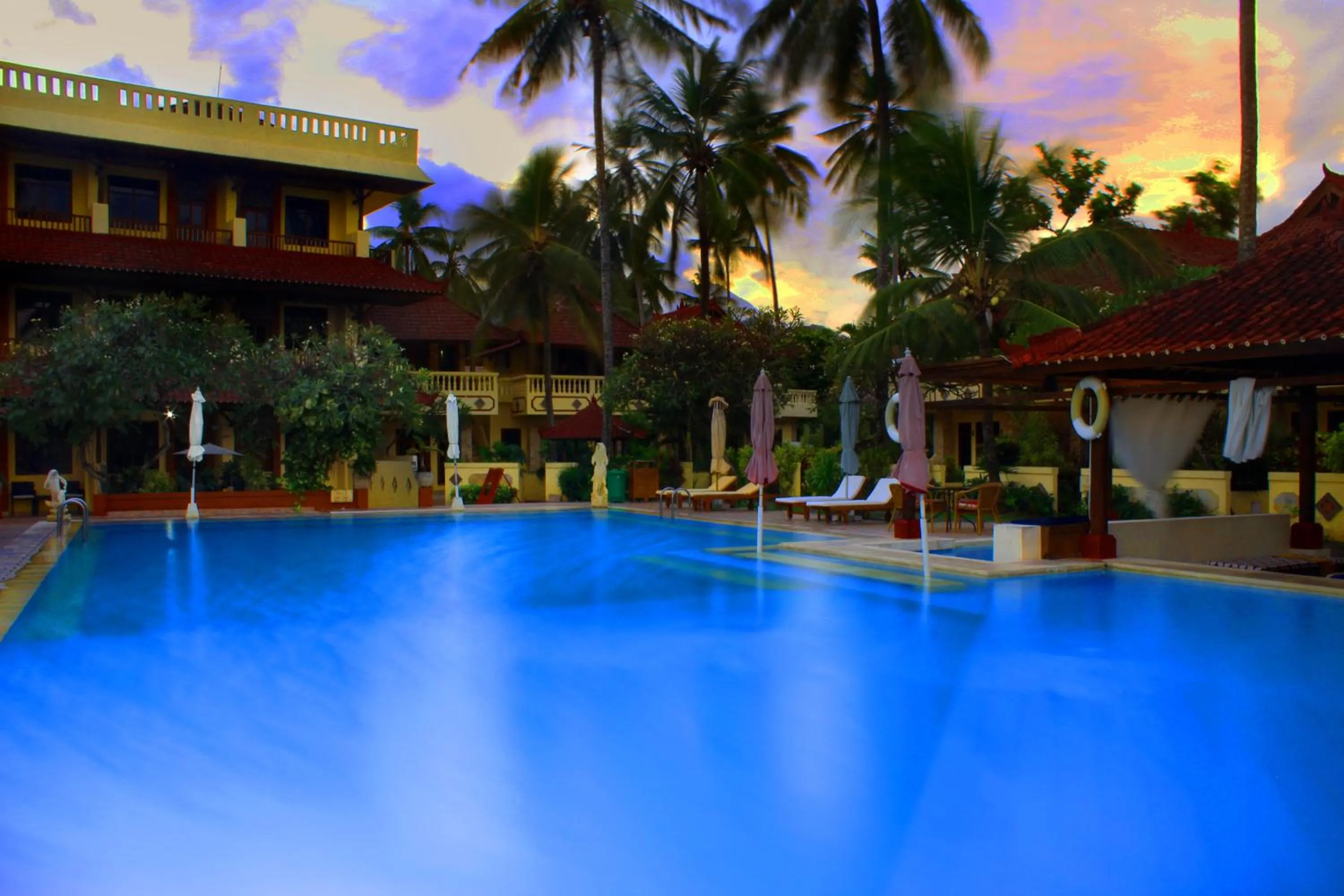 Sunrise in Bali Palms Resort