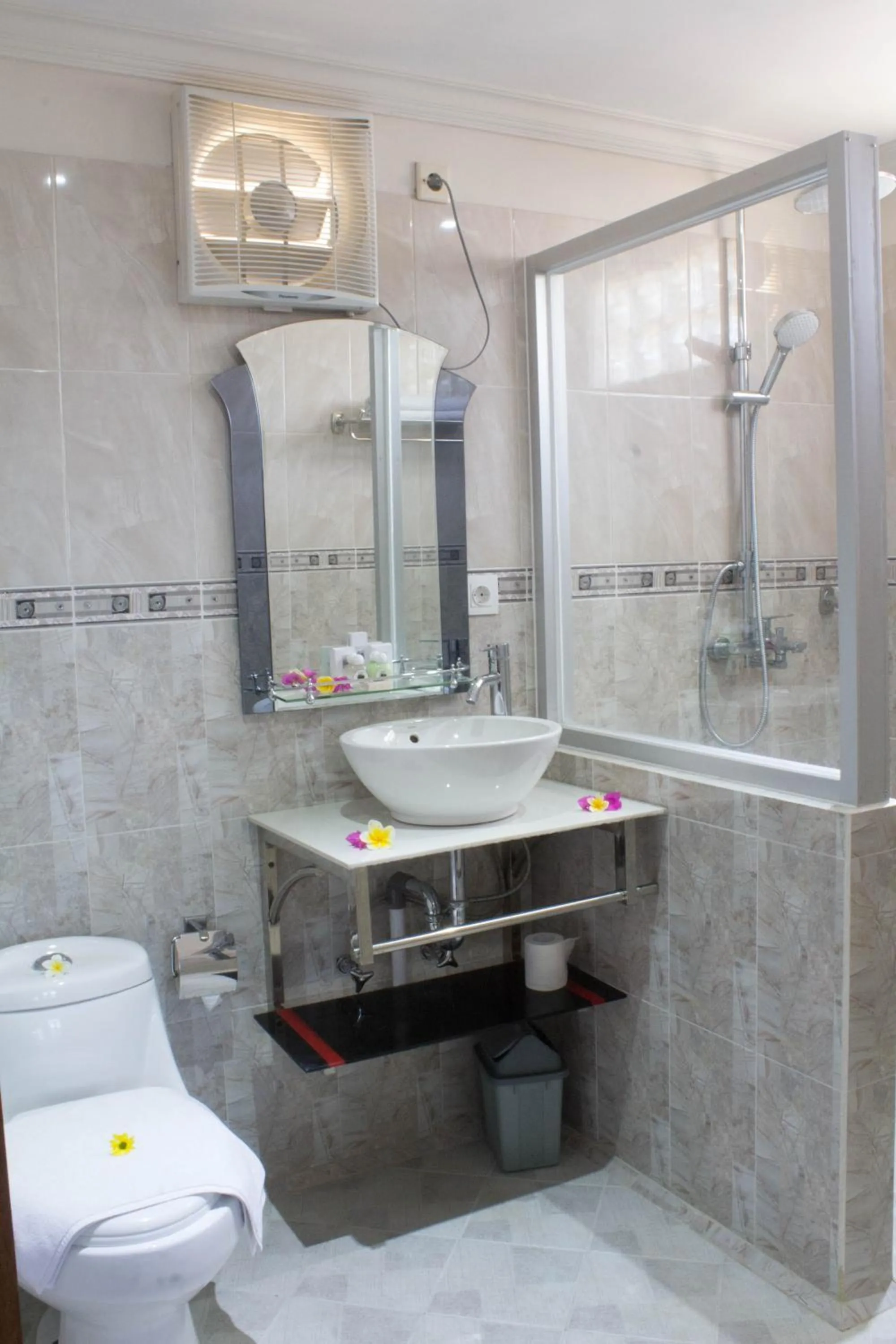 Bathroom in Bali Palms Resort