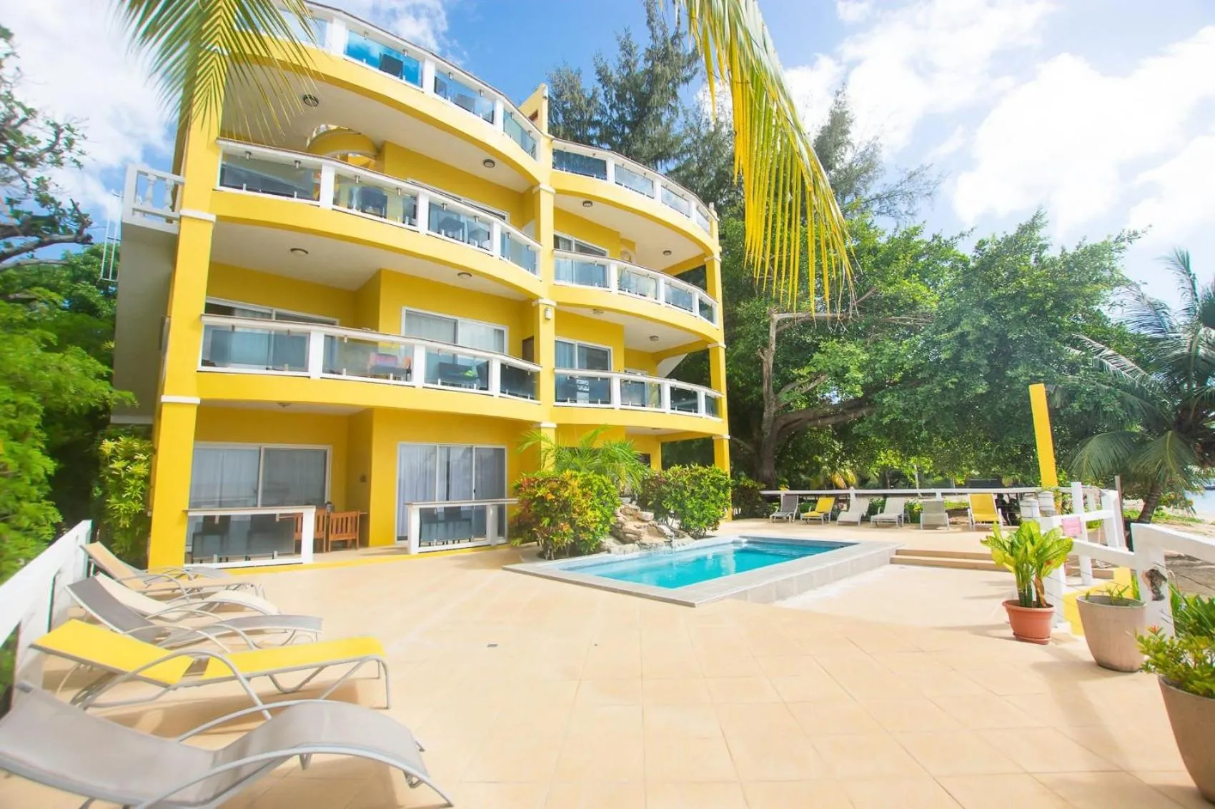 Del Playa #2 Condo