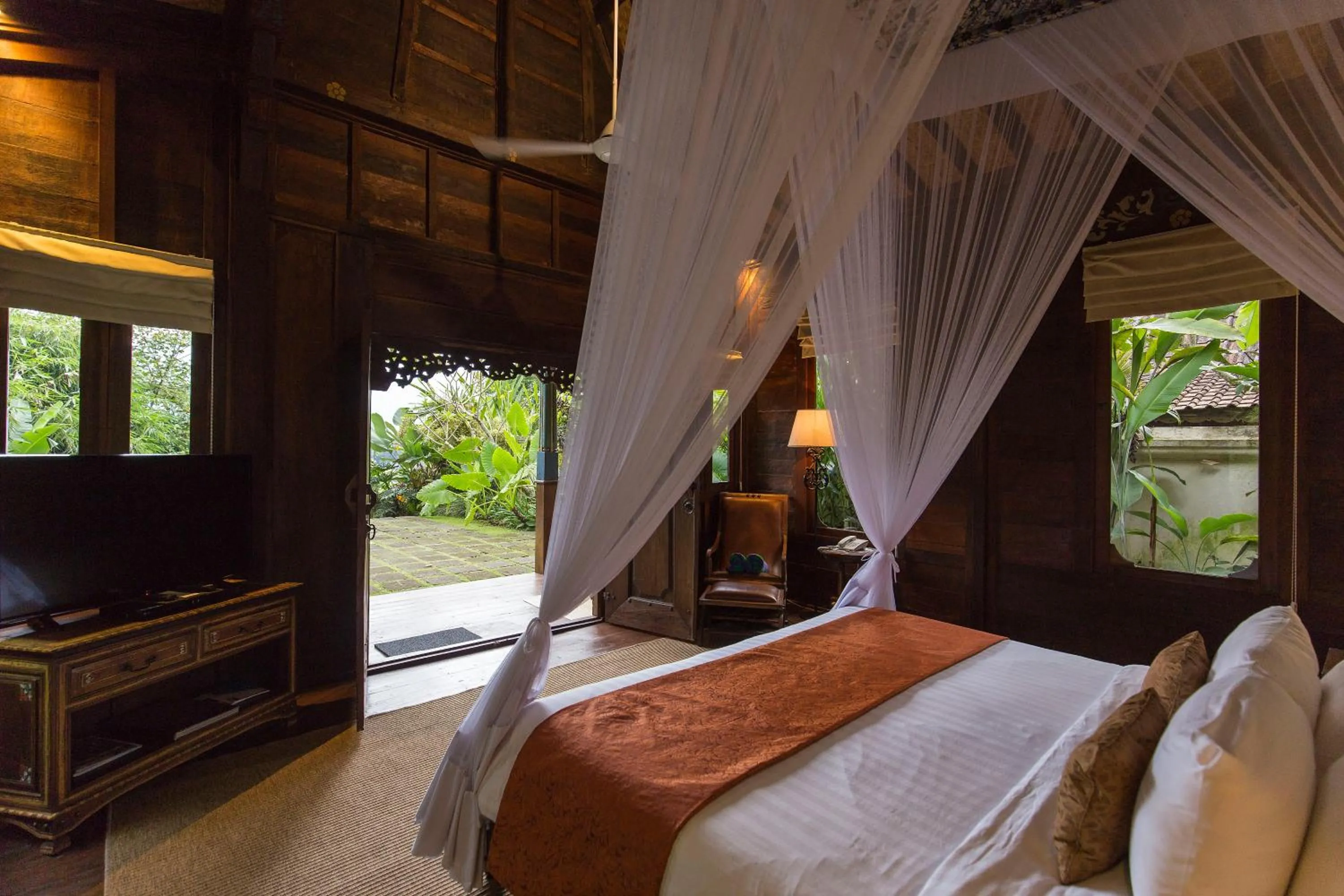 Bedroom, Bed in Plataran Borobudur
