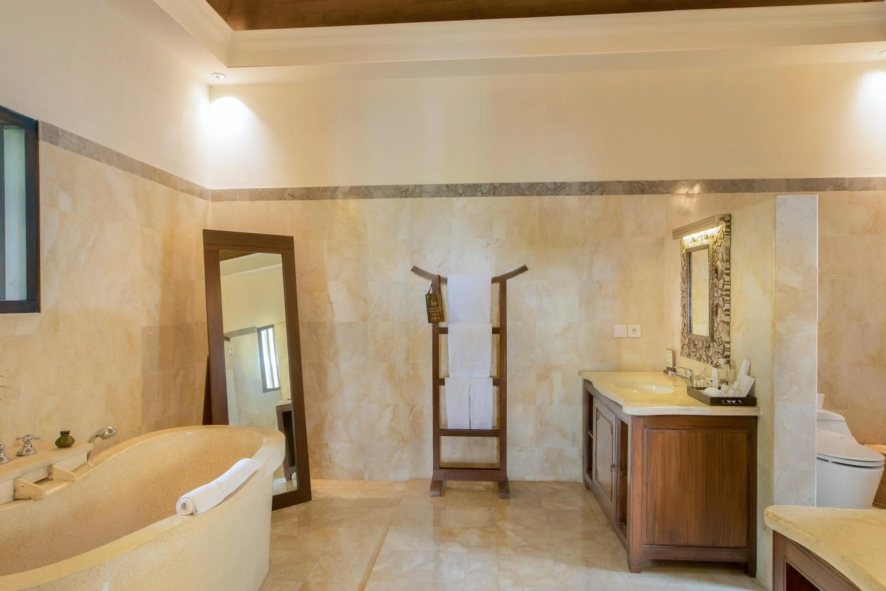 Bathroom in Plataran Borobudur