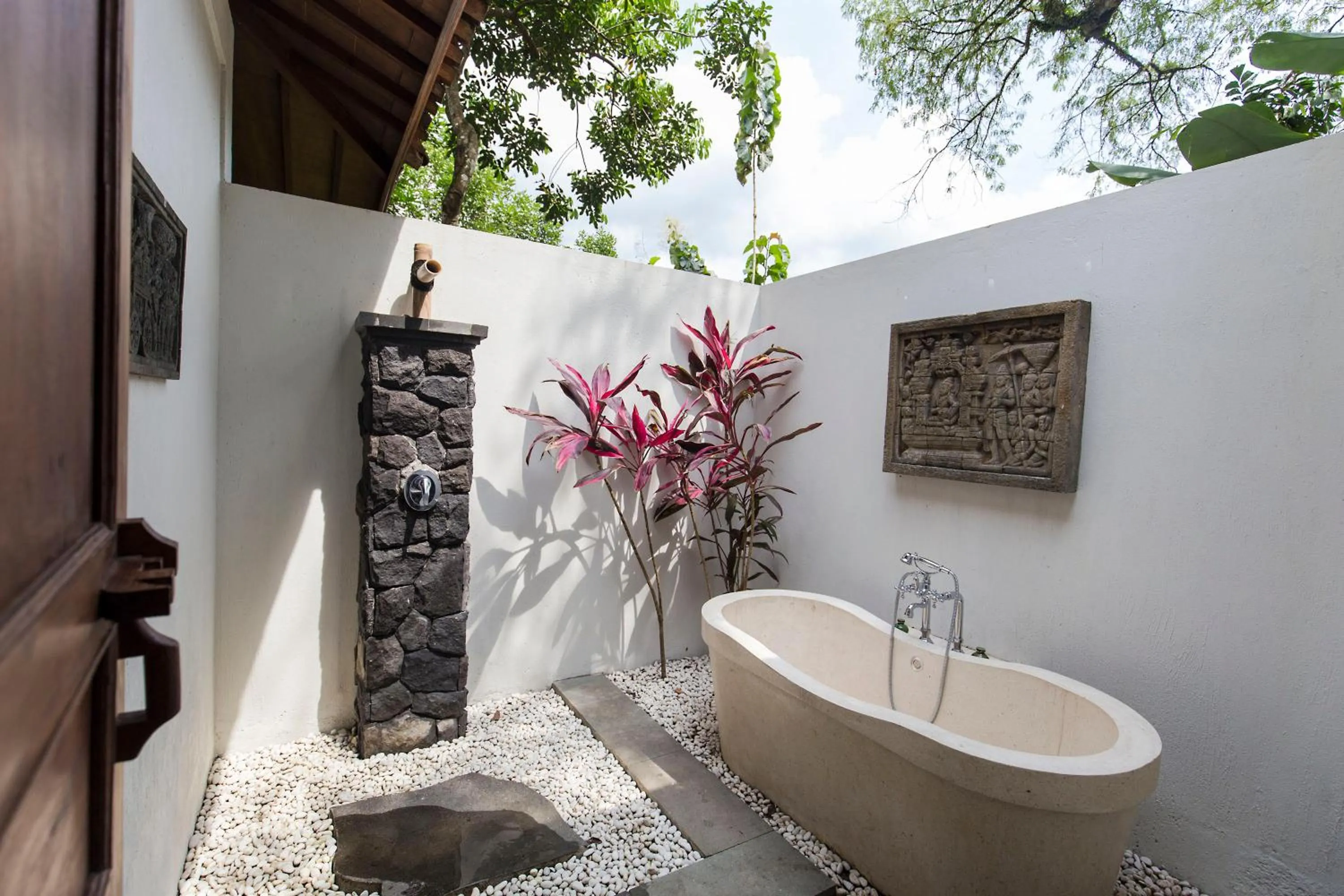 Bathroom in Plataran Borobudur