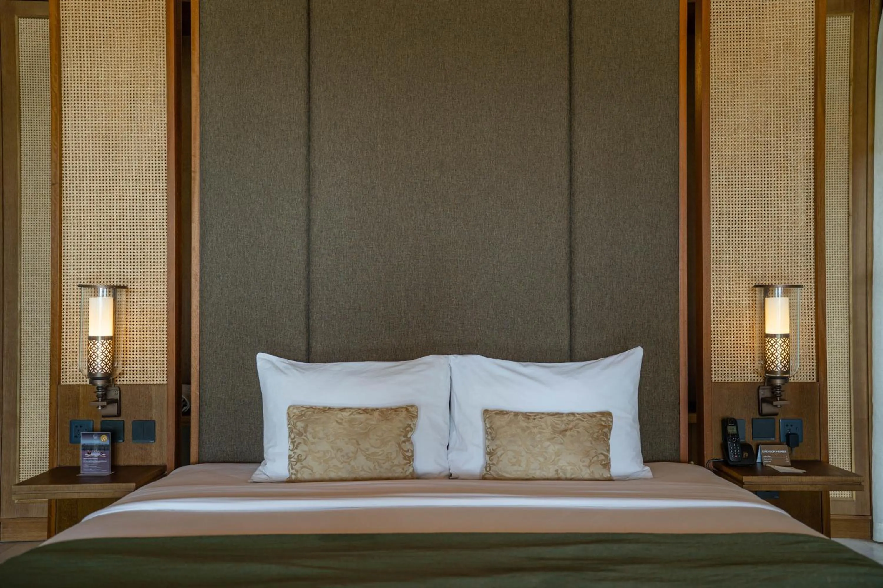 Bed in Plataran Borobudur