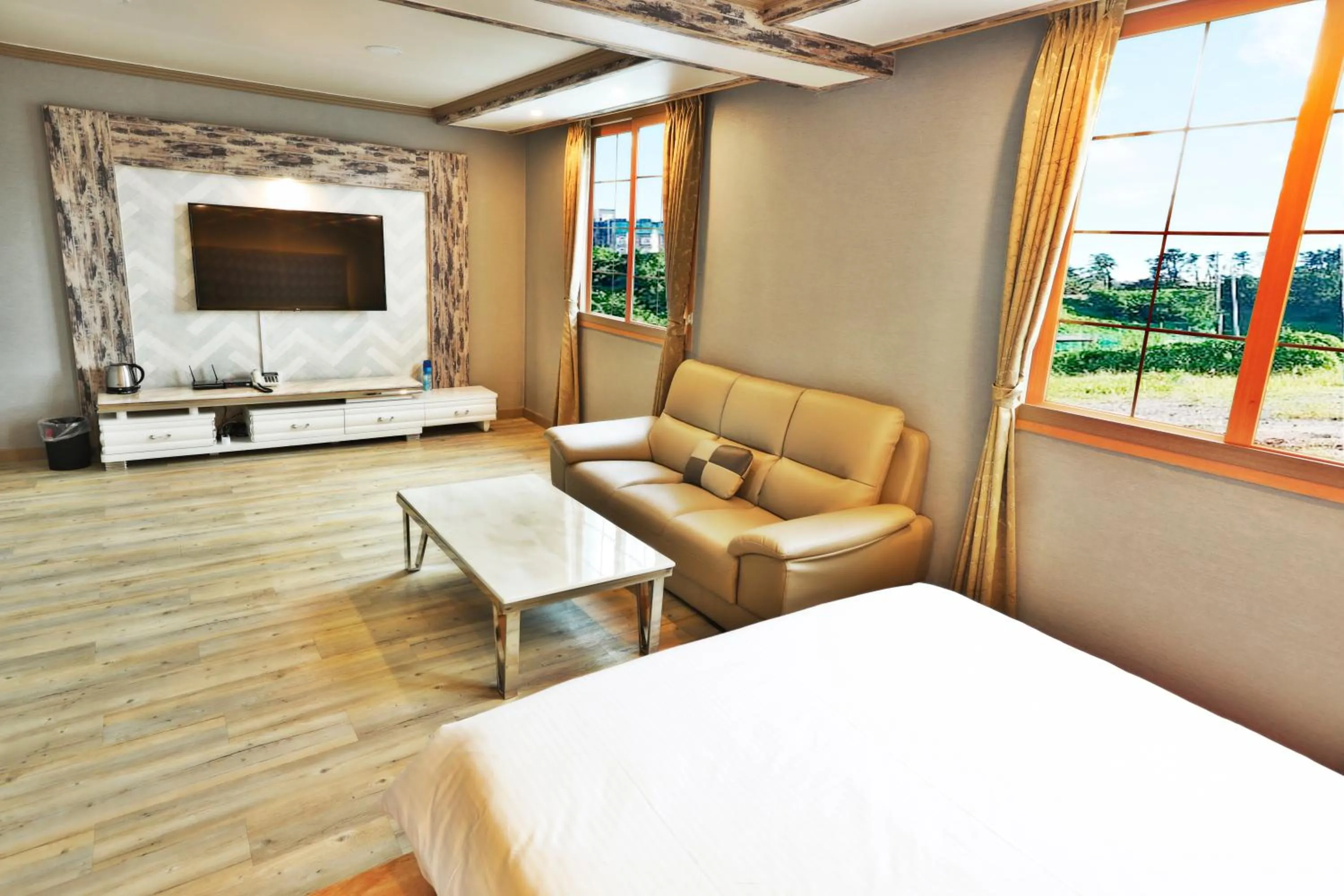 Seating Area in New Ocean Resort