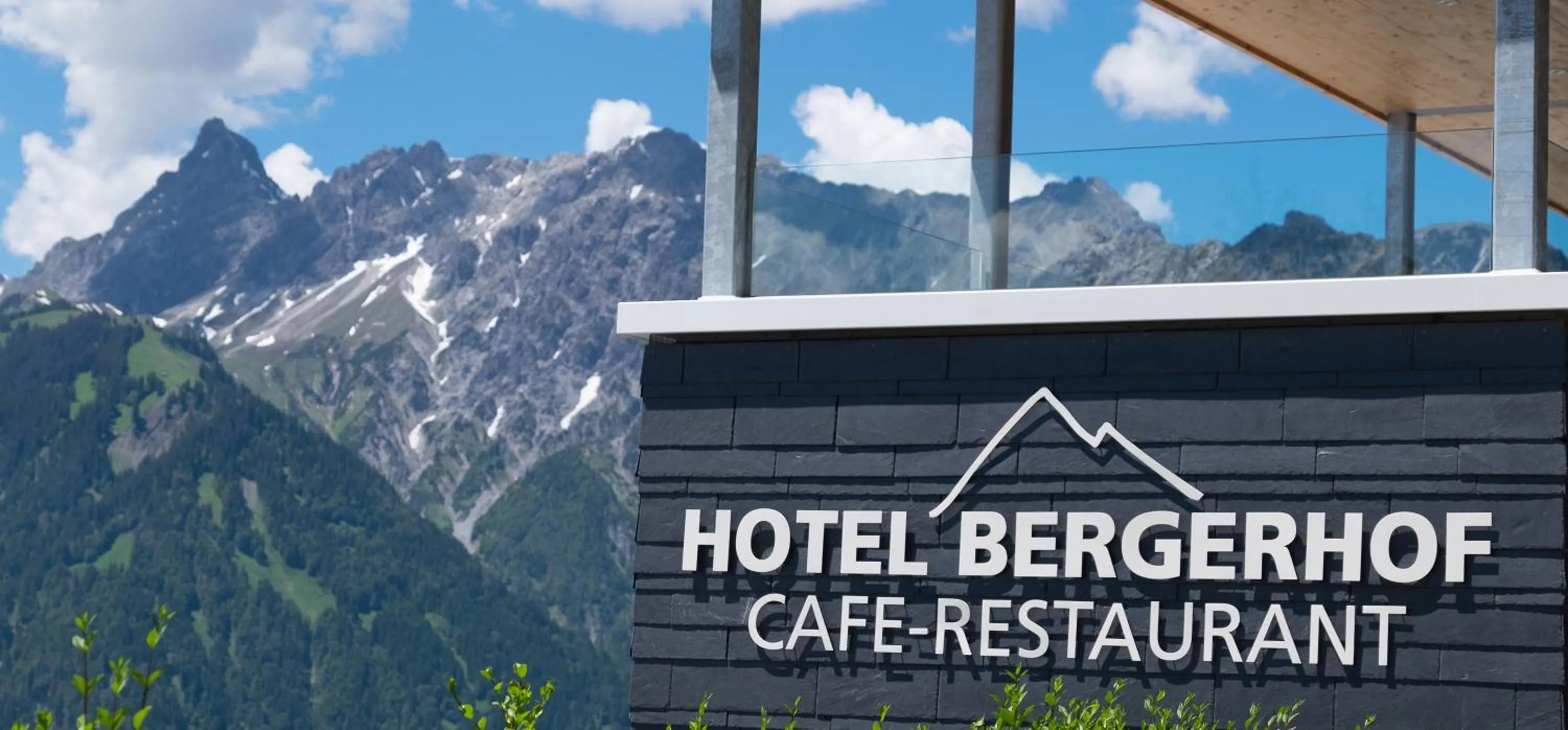 Facade/entrance in Hotel Bergerhof