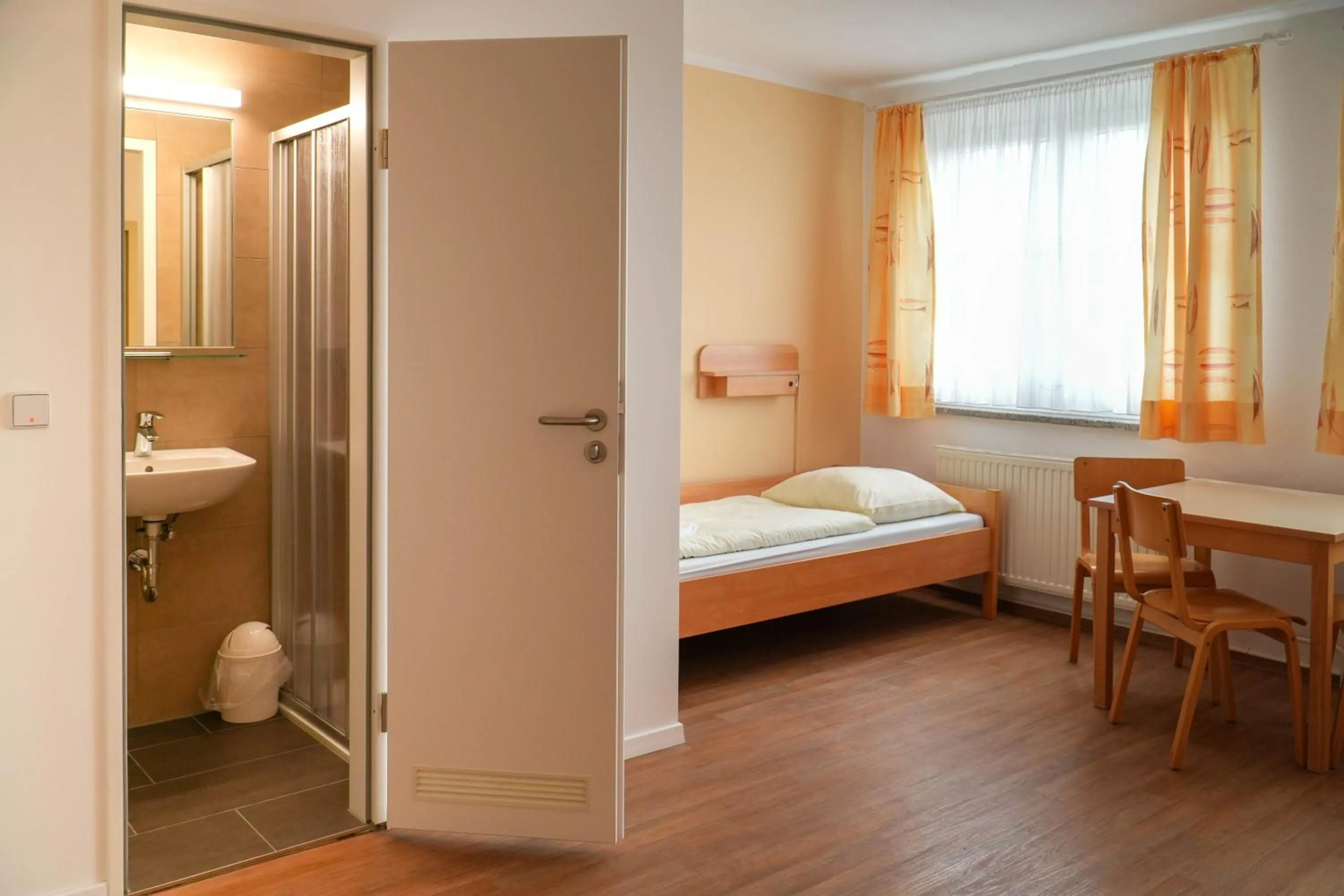 Photo of the whole room, Bed in DJH Jugendherberge Dresden - Jugendgästehaus