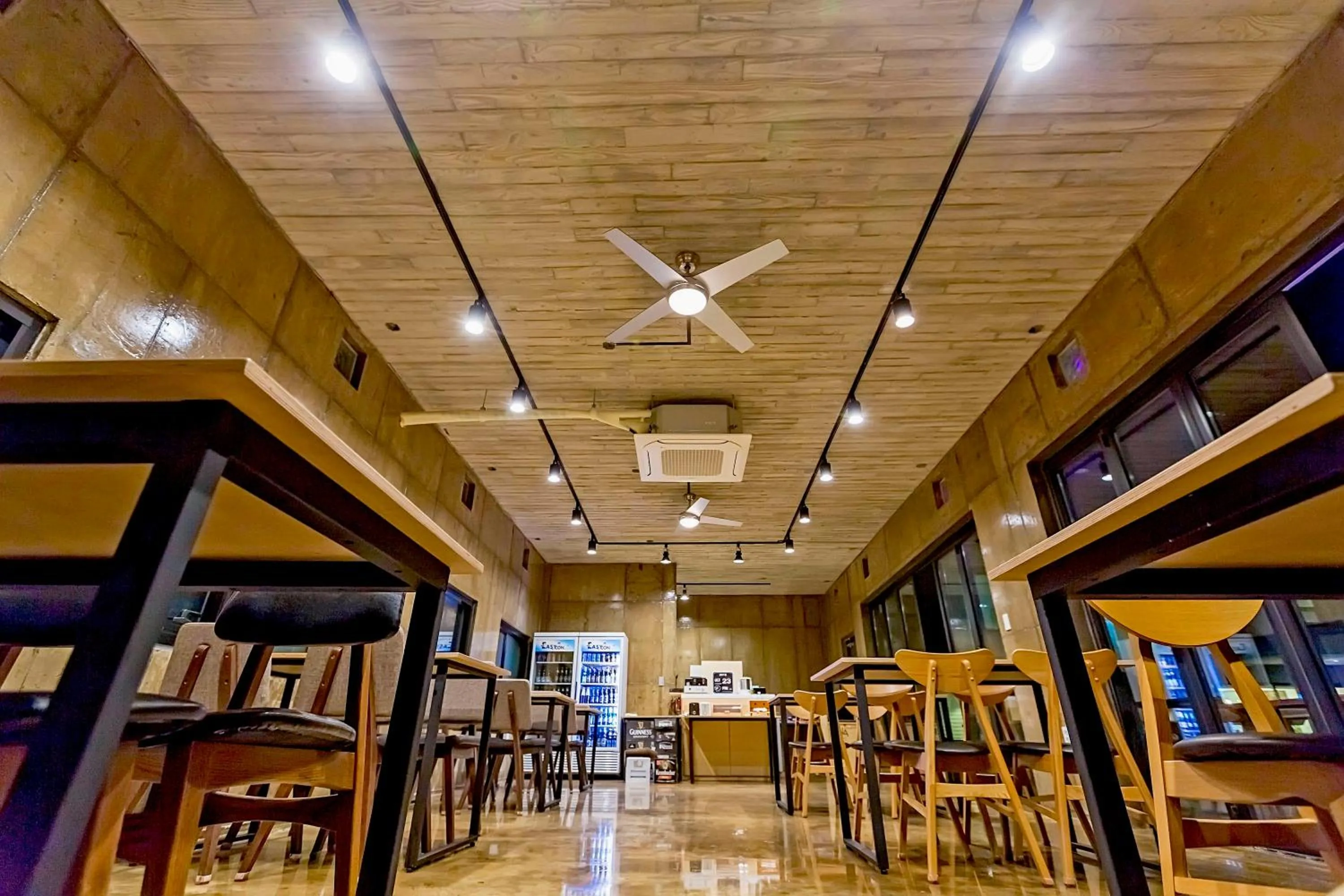 Business facilities in Lunamar Pension