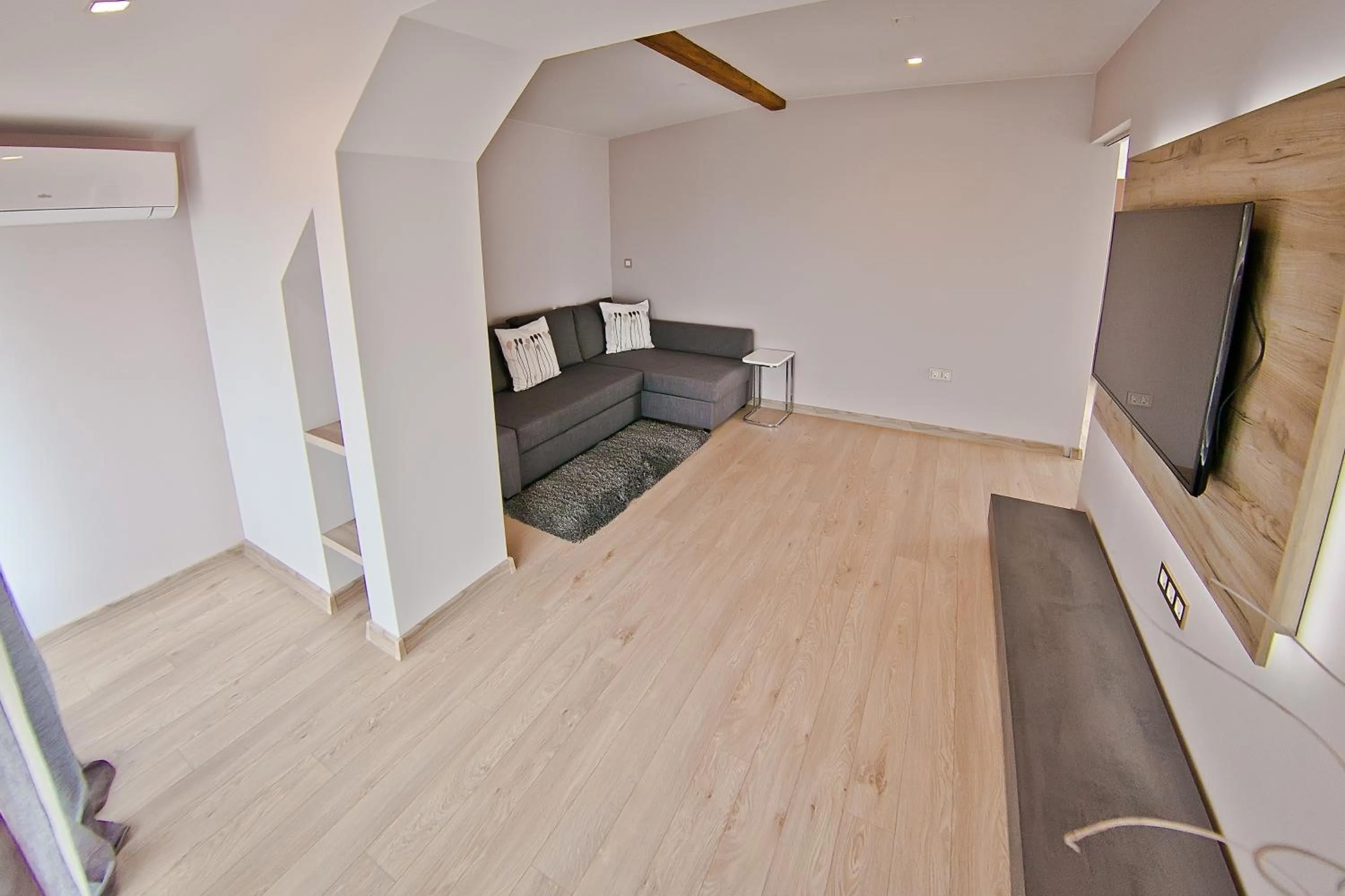 TV and multimedia in Hotel Amfora