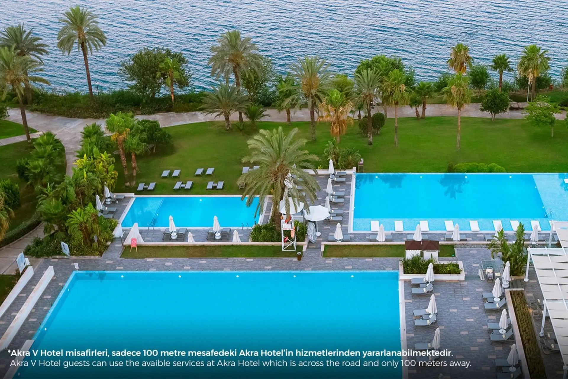 Swimming pool in Akra V - Access to Akra Antalya