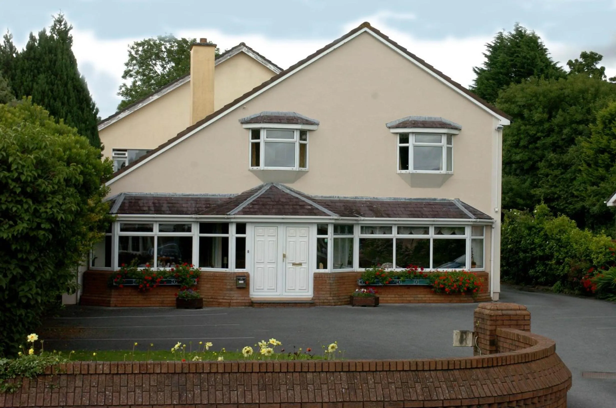 Facade/entrance in Ardree House B&B