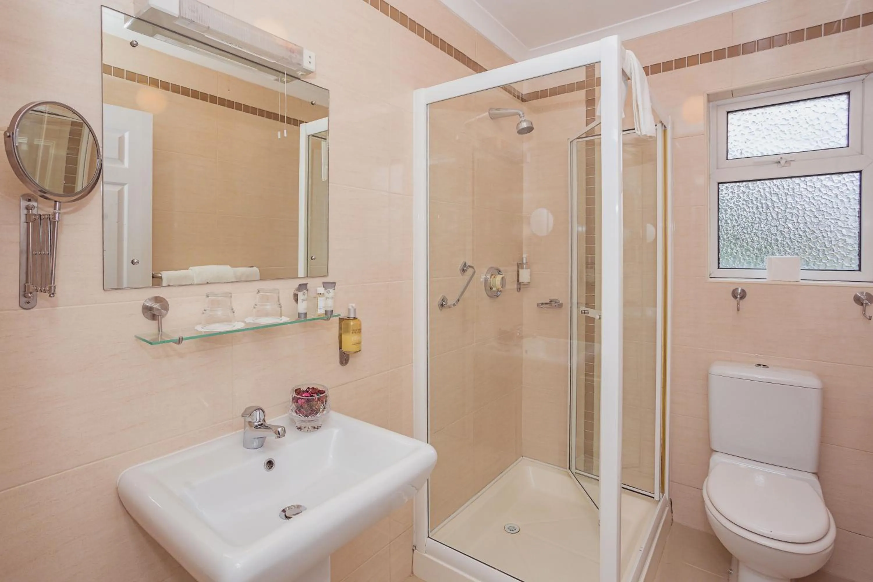 Bathroom in Ardree House B&B