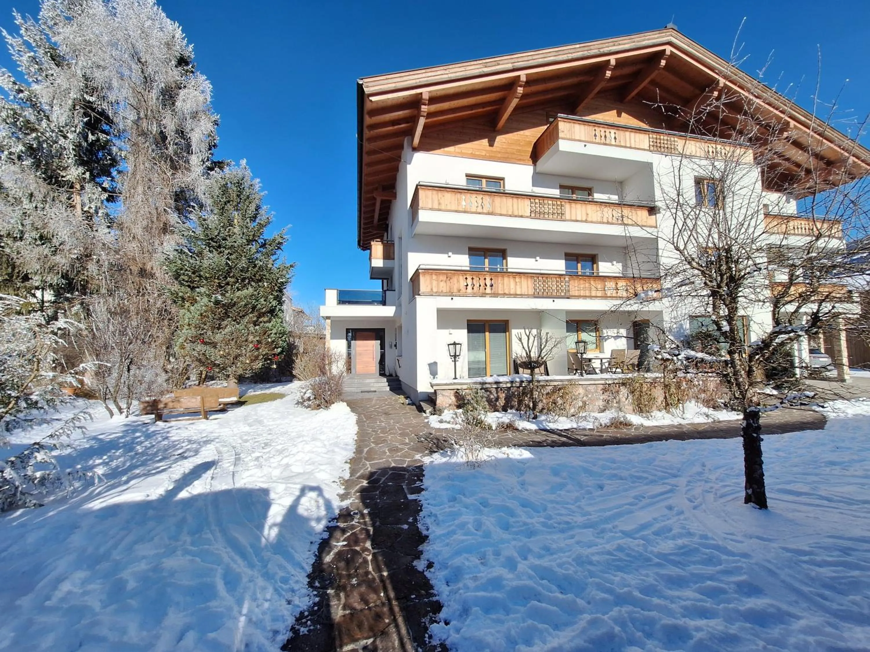 Property building in Panorama Apartments - Steinbock Lodges