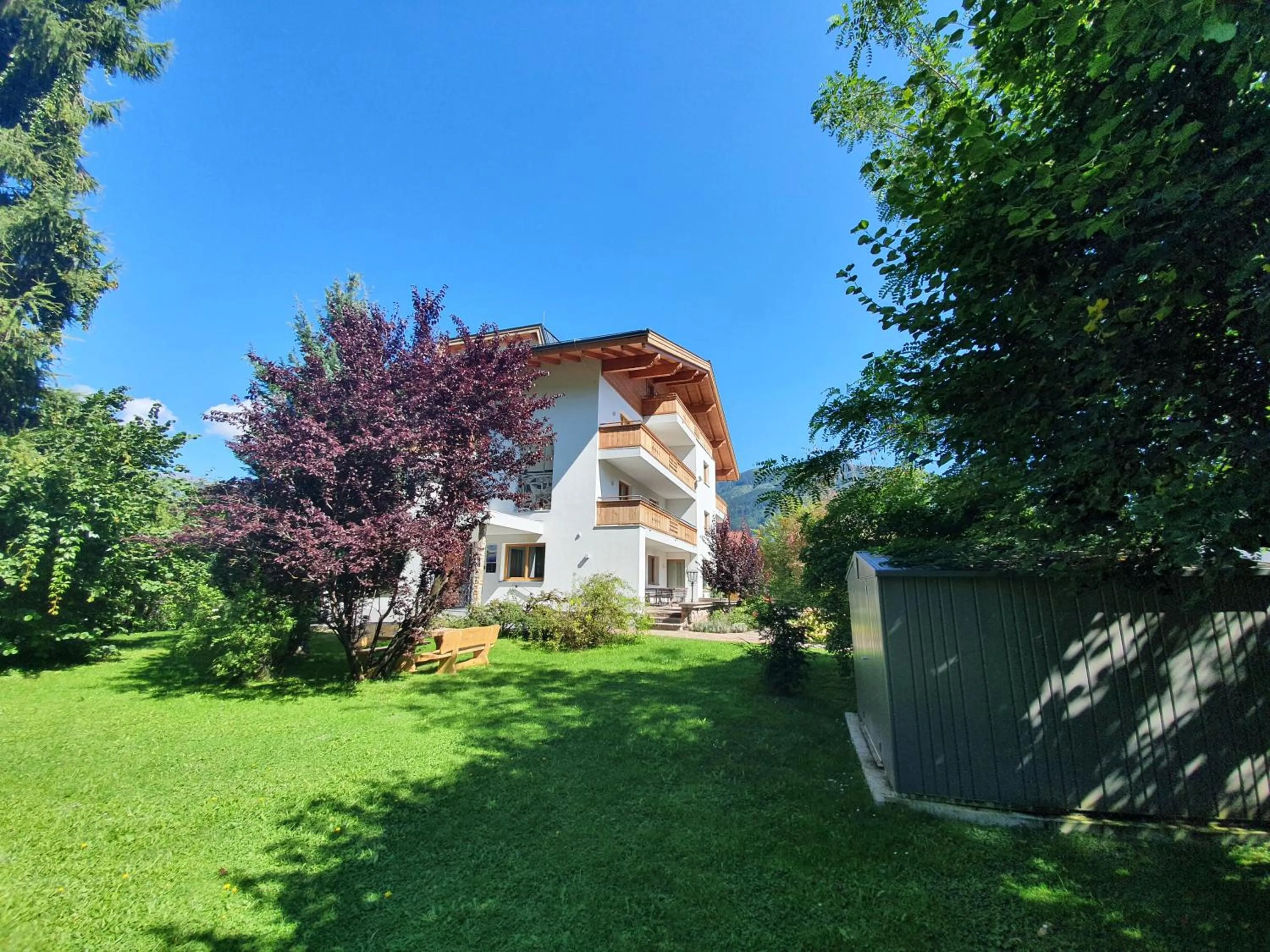 Property building in Panorama Apartments - Steinbock Lodges