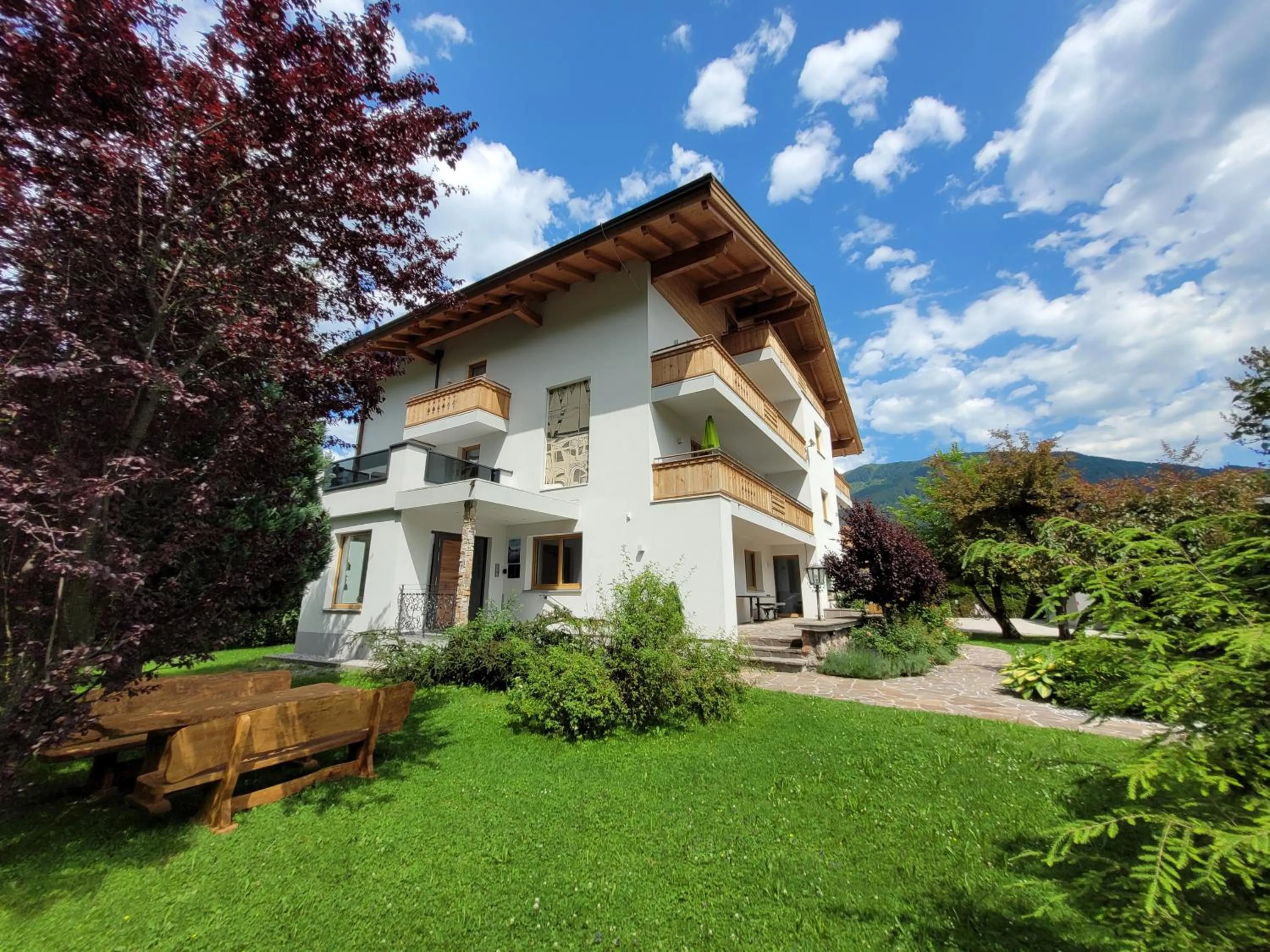 Property building in Panorama Apartments - Steinbock Lodges