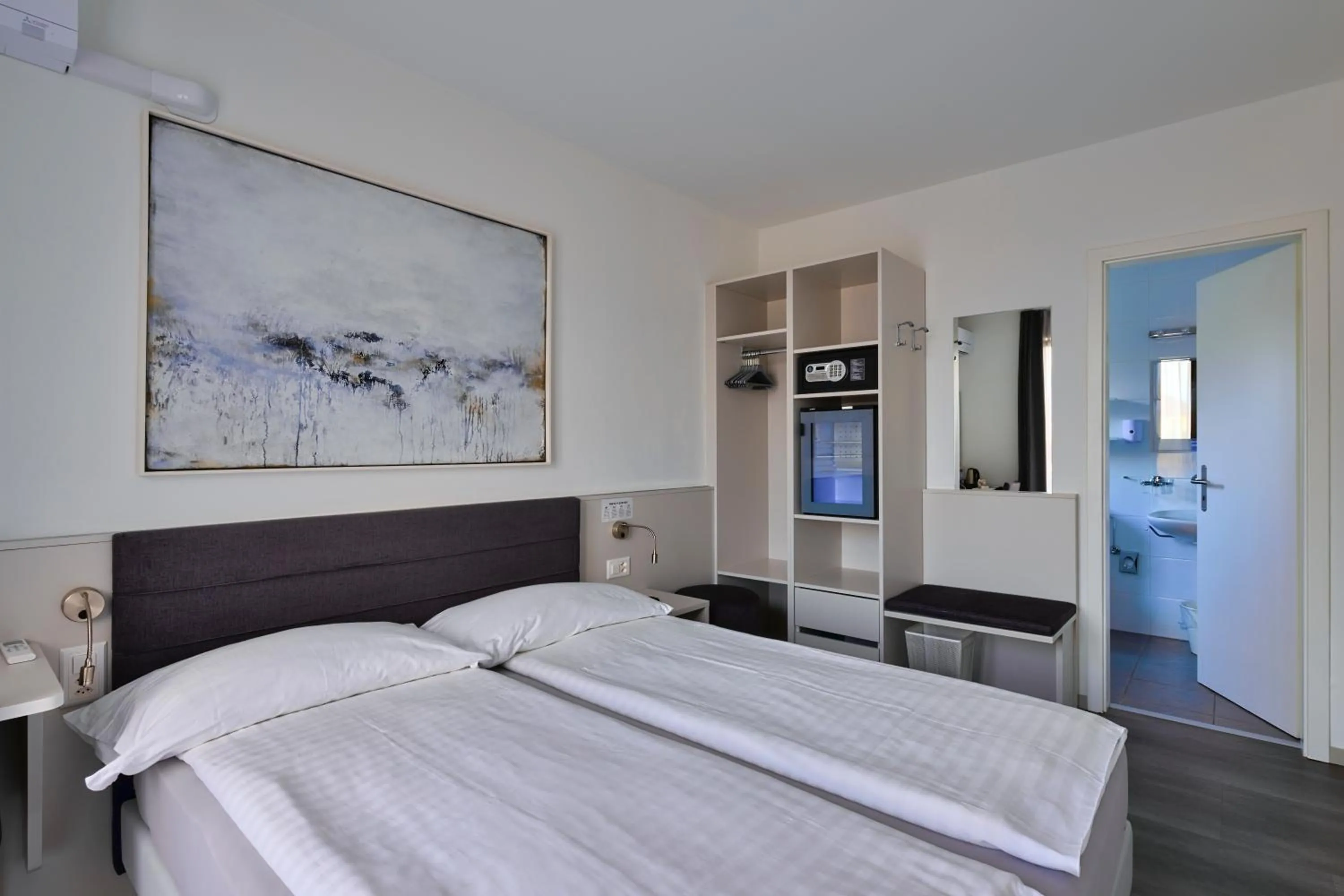 Bed in Hotel Luna Garni