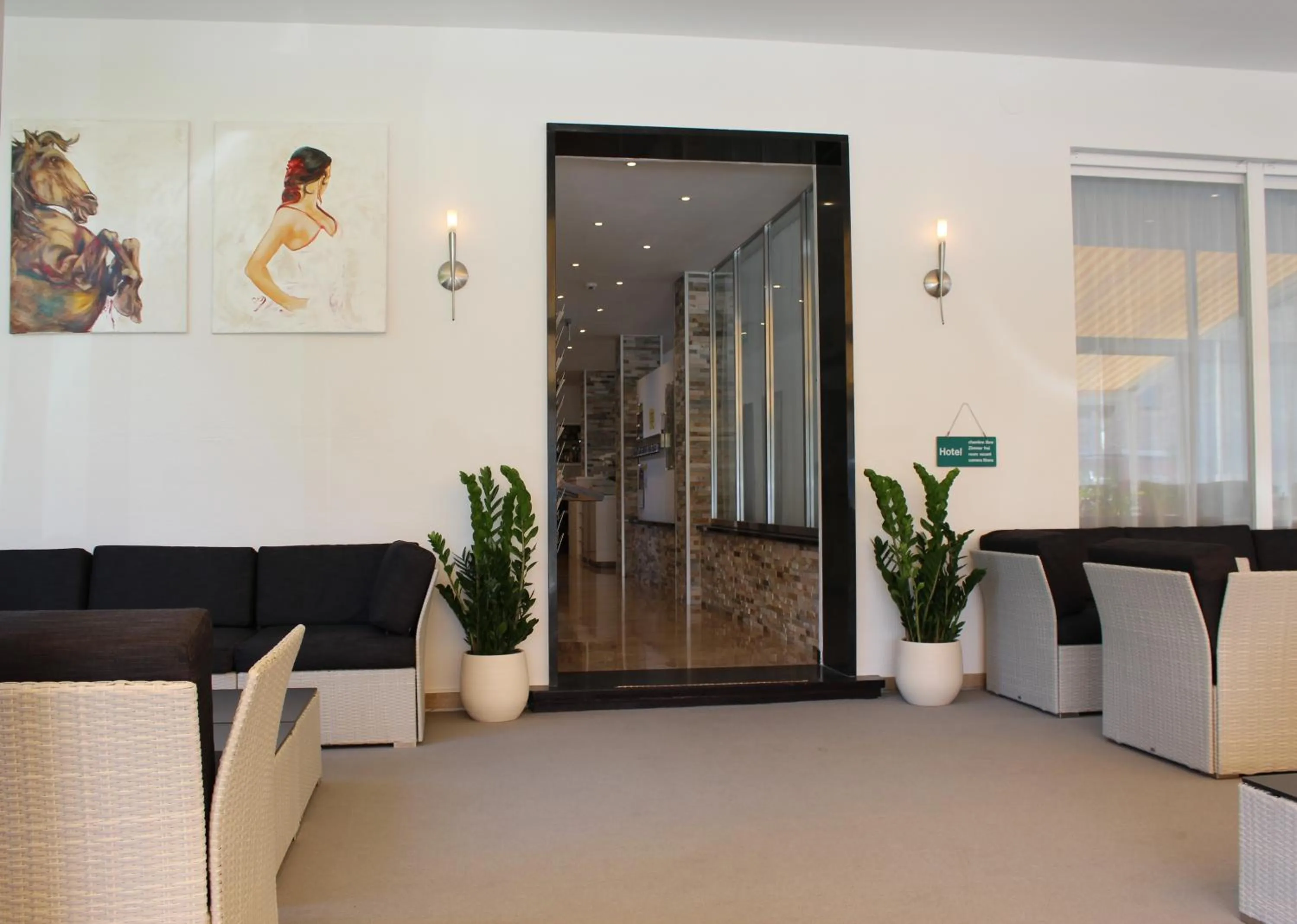 Lobby or reception in Hotel Luna Garni