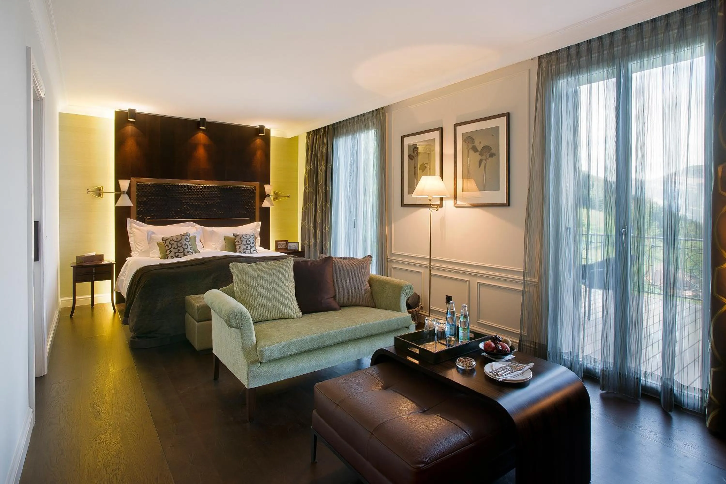 Photo of the whole room, Bed in Hotel Villa Honegg