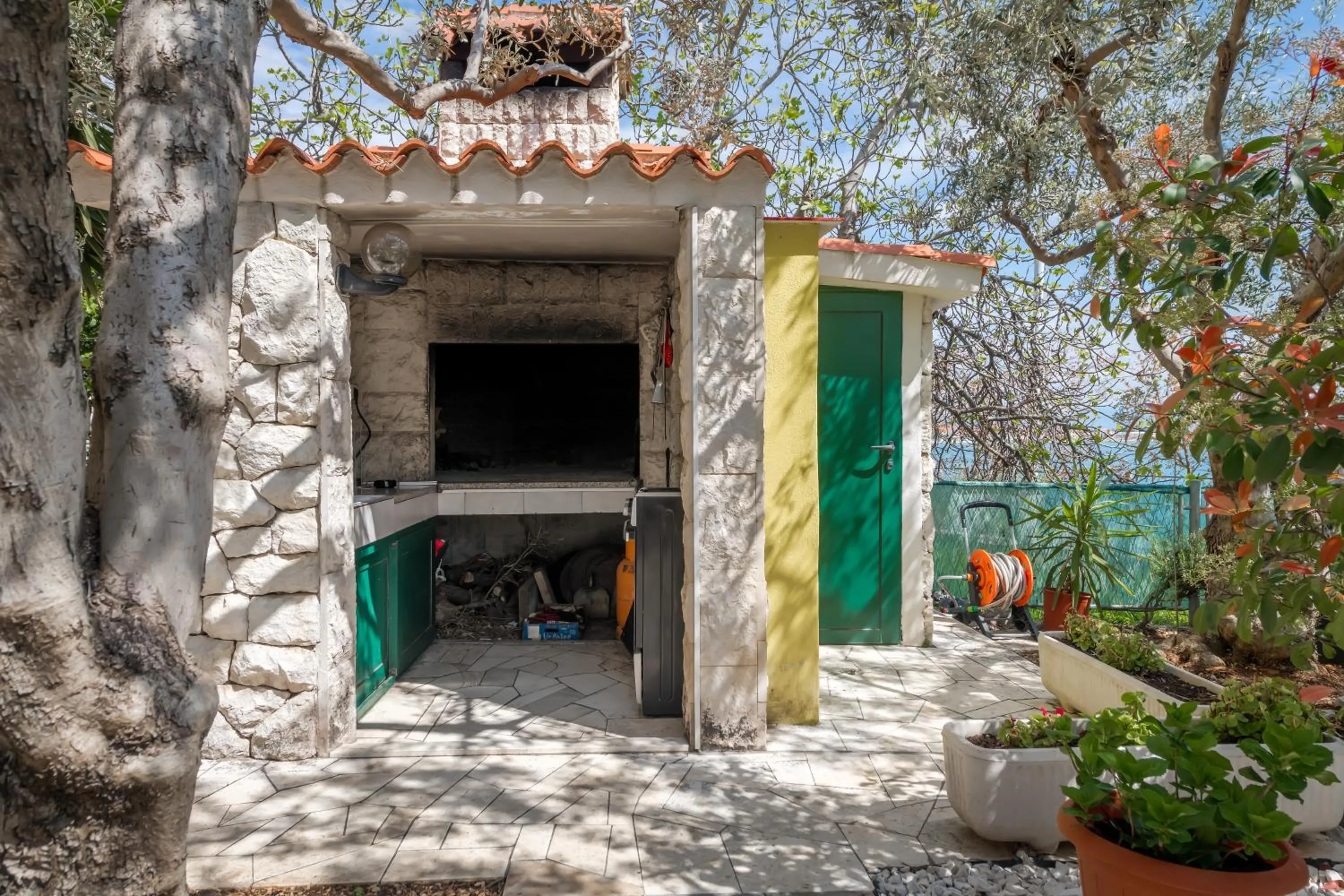 BBQ facilities in Apartments G