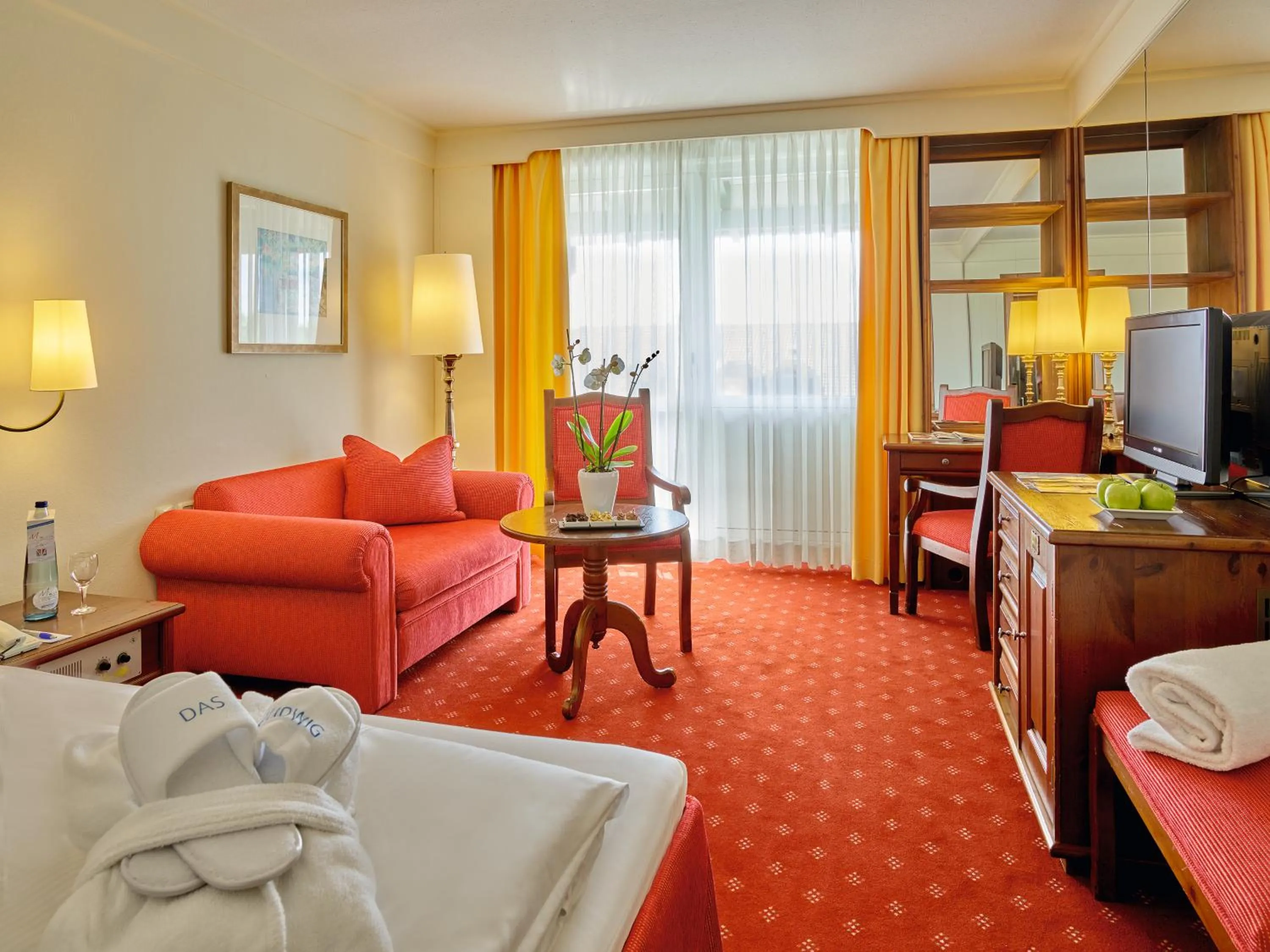 Photo of the whole room, Bed in Hotel Das Ludwig