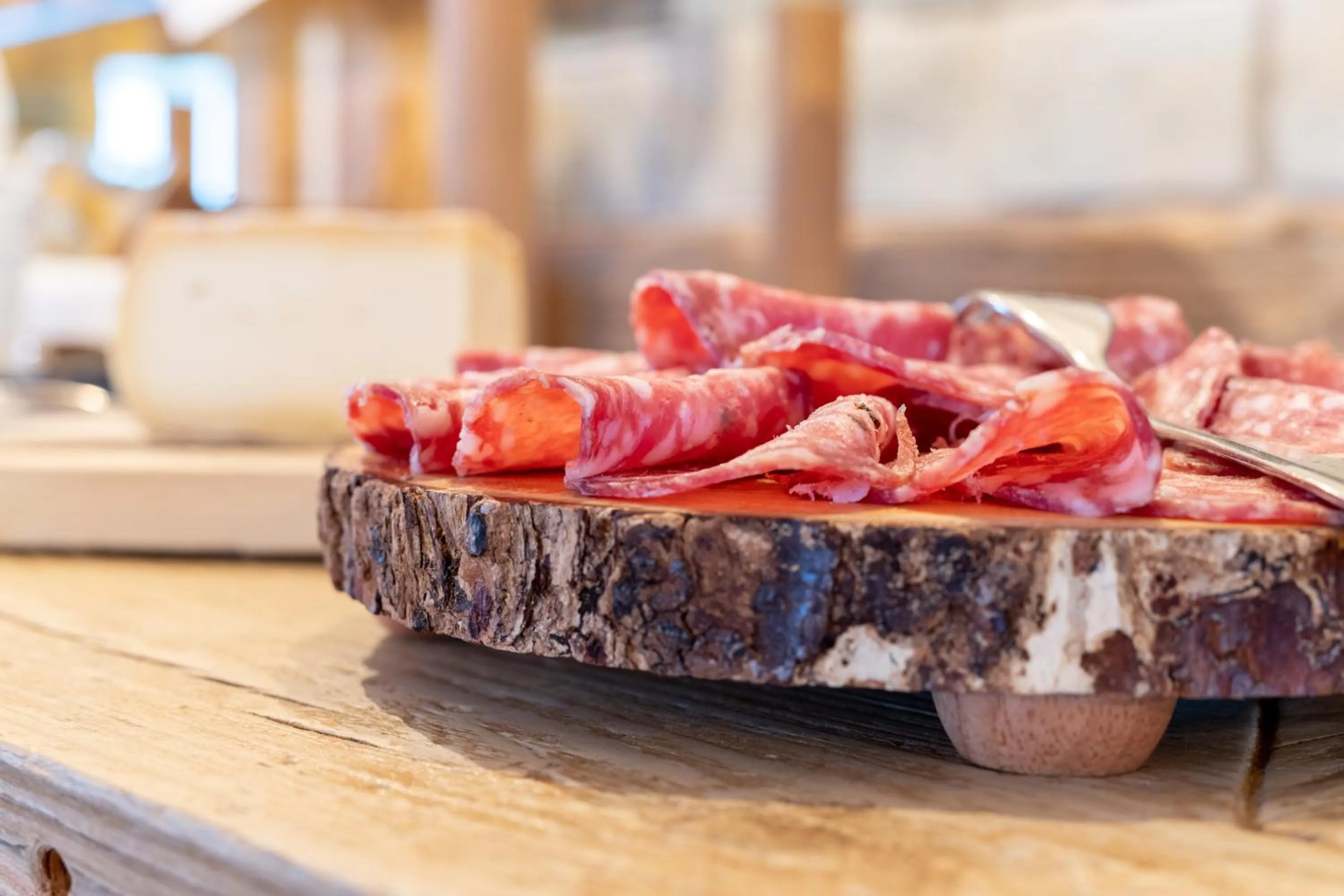 Restaurant/places to eat in Hotel Alegra