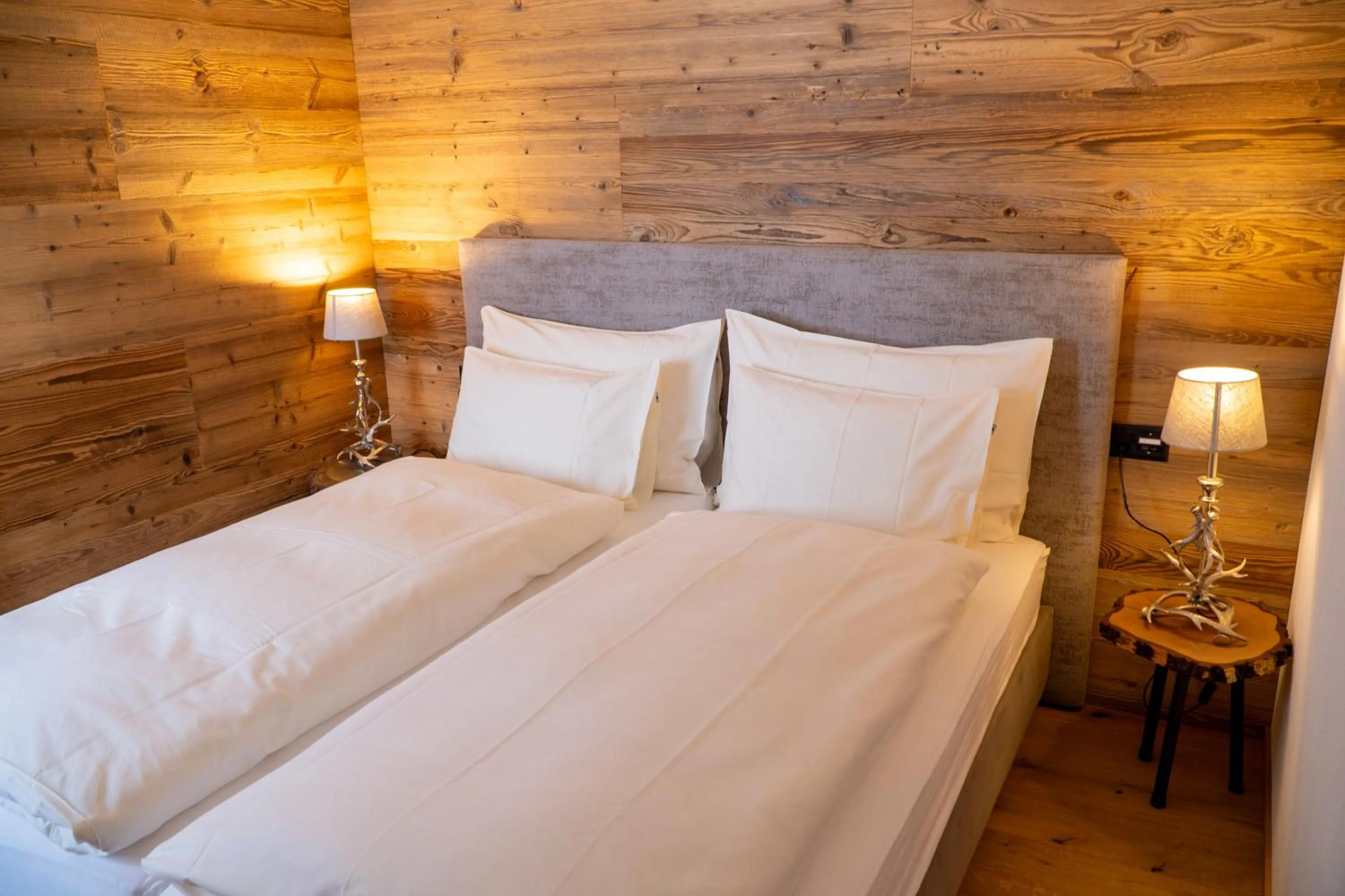 Bed in Hotel Spescha