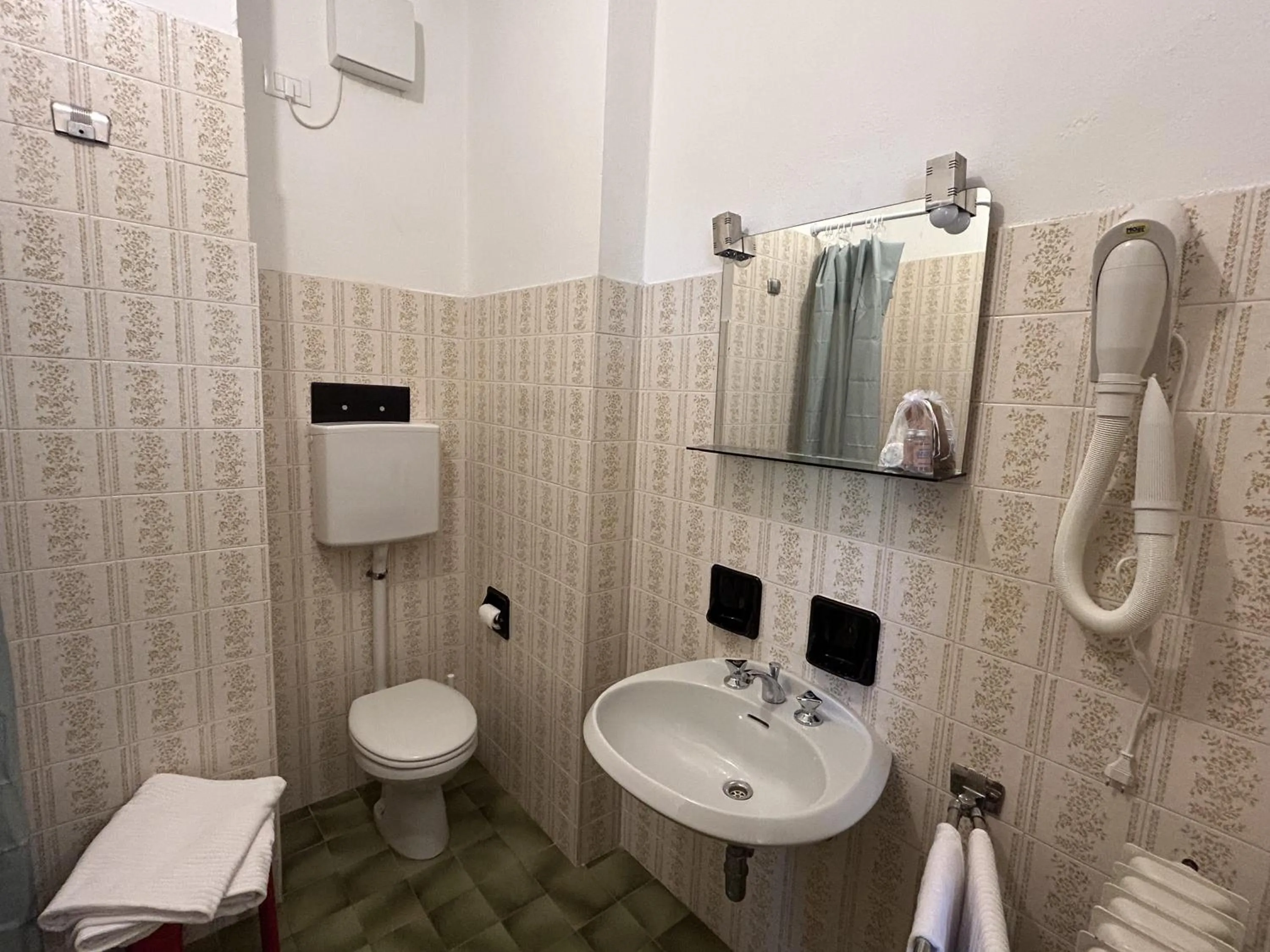 Bathroom in Hotel Diana