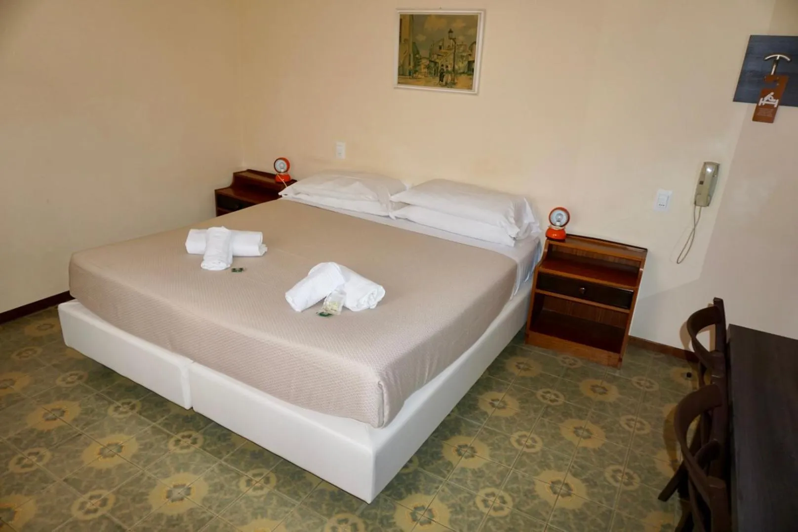 Bedroom, Bed in Hotel Diana