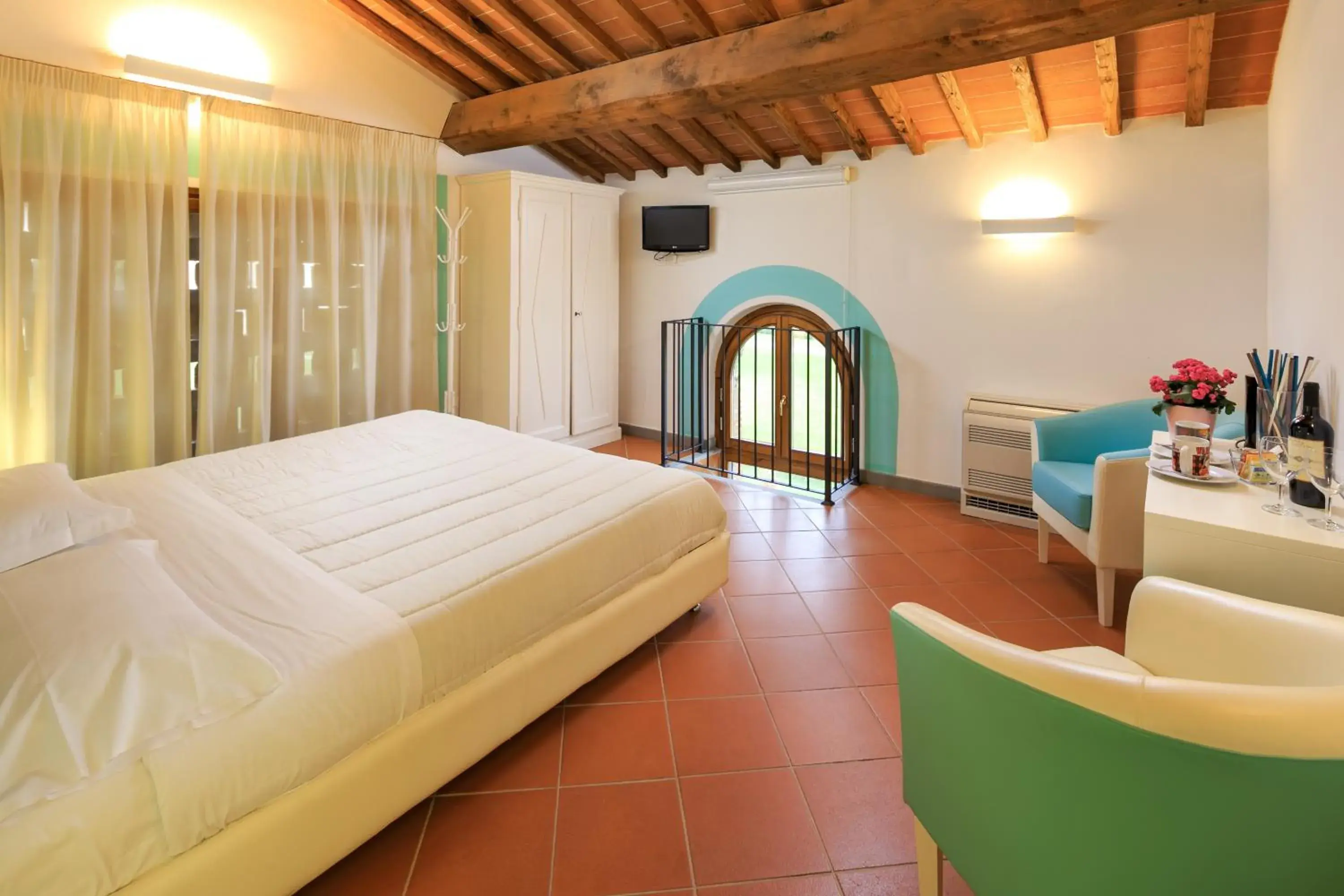 Superior King Room - single occupancy in Agriturismo Streda Wine & Country Holiday Superior King Room - single occupancy in Agriturismo Streda Wine & Country Holiday