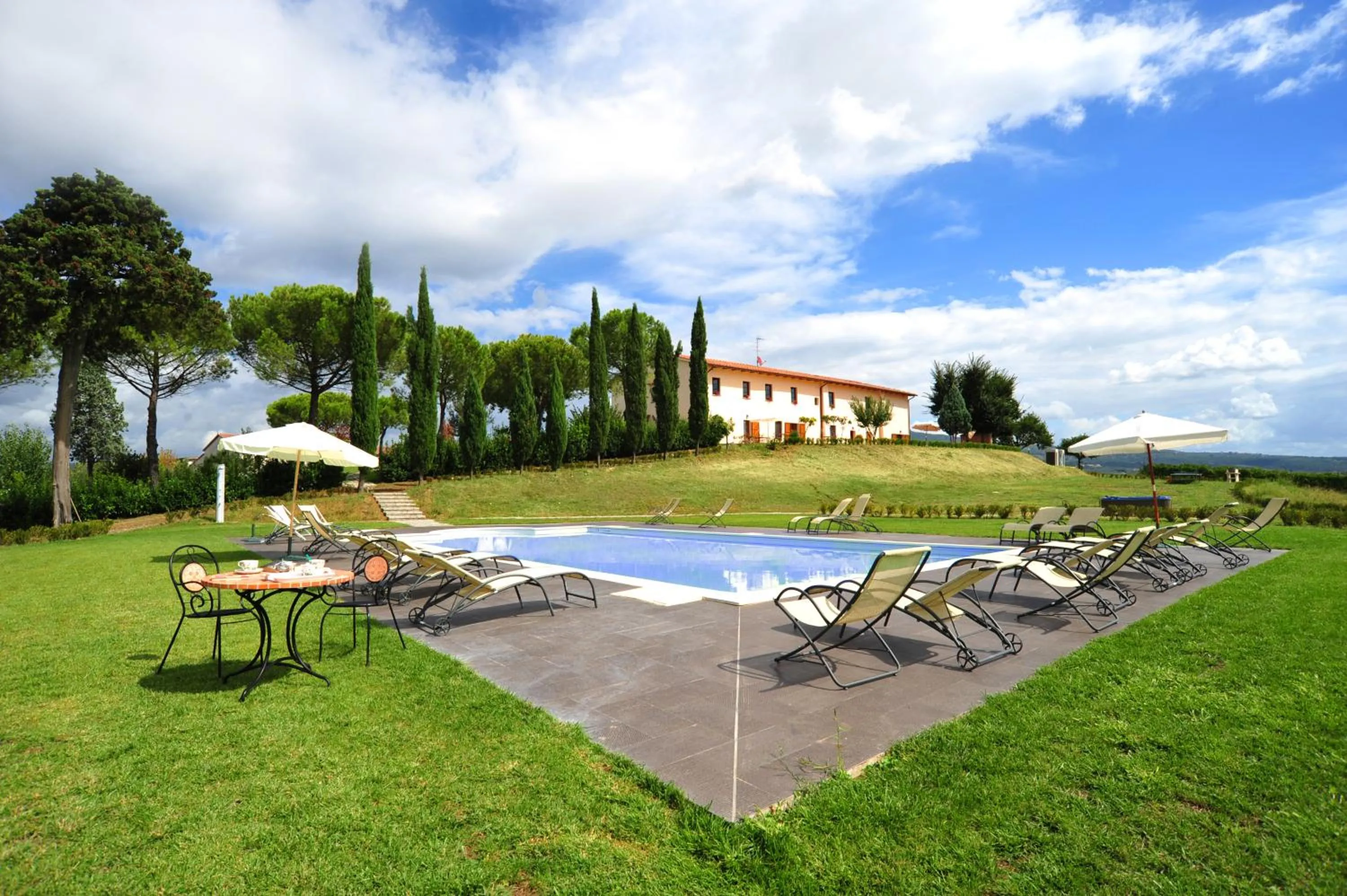 Swimming pool in Agriturismo Streda Wine & Country Holiday