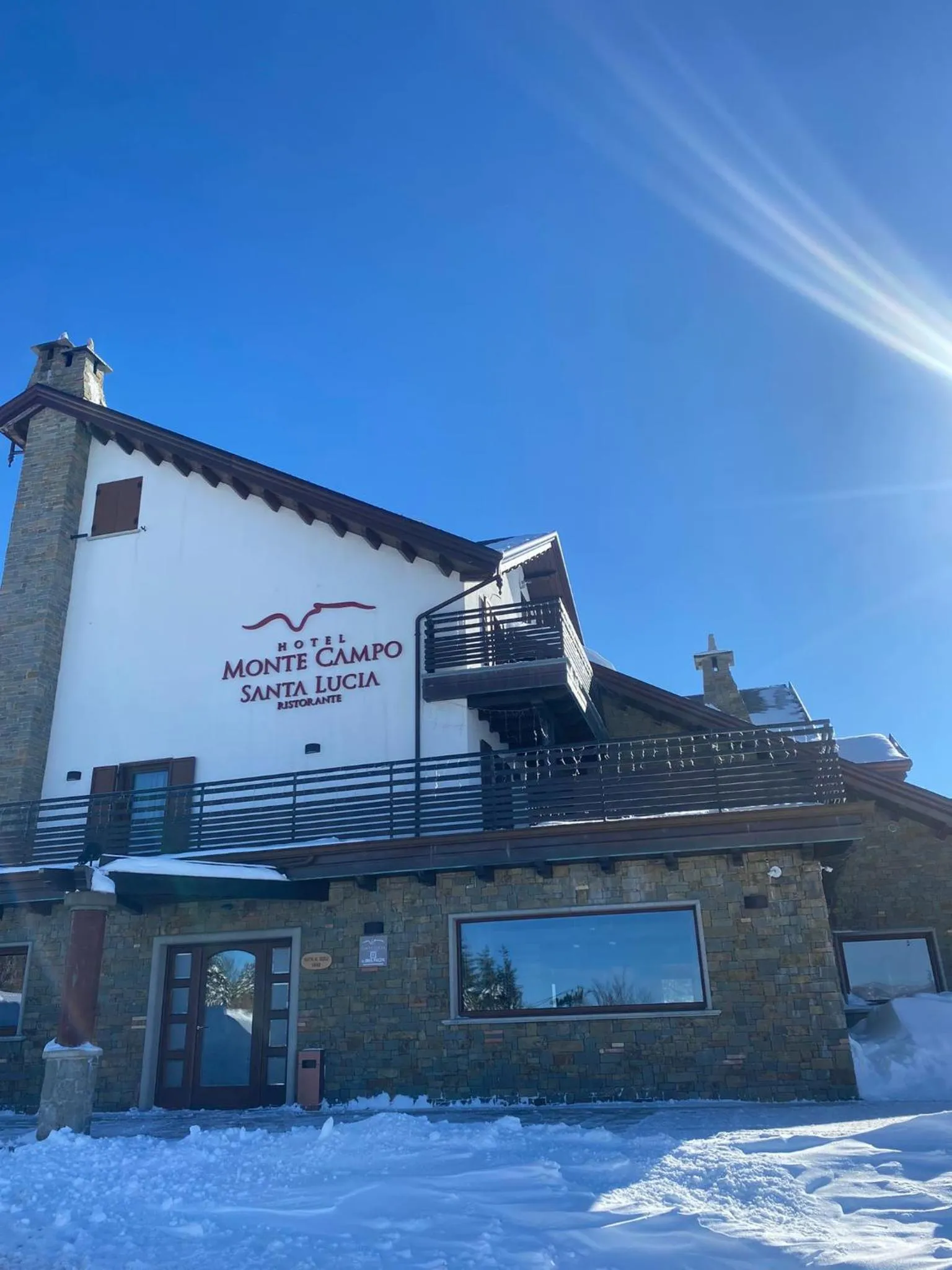 Property building in Hotel Monte Campo