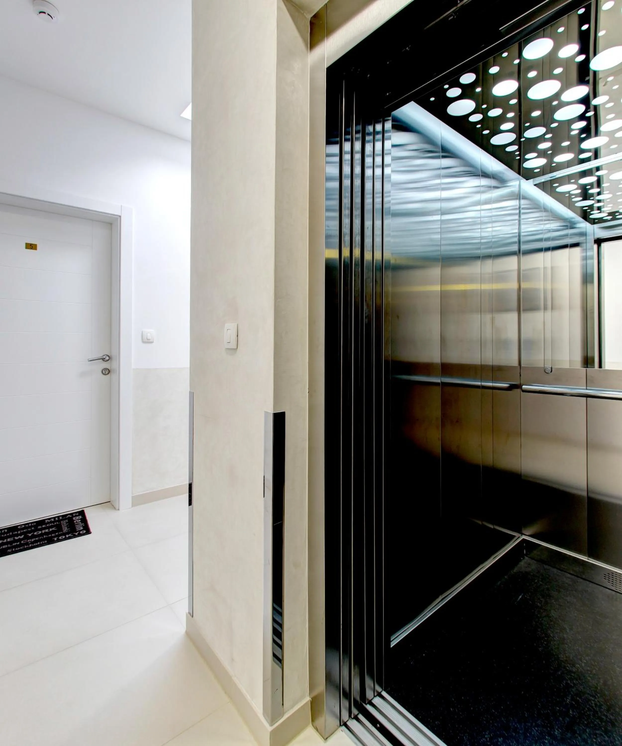 Property building in Villa Fortuna