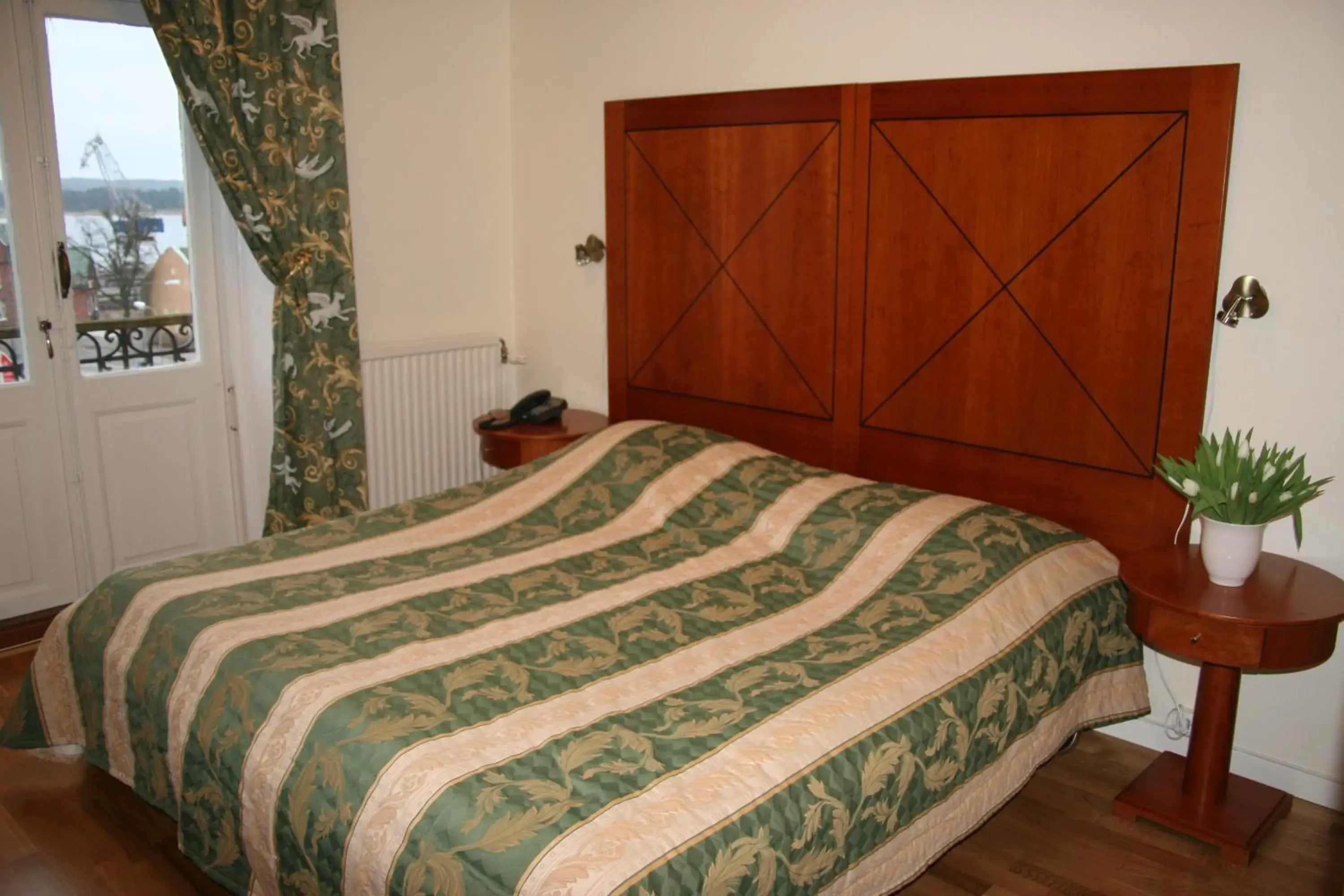 Standard Twin Room in Stadshotellet Sölvesborg Standard Twin Room in Stadshotellet Sölvesborg