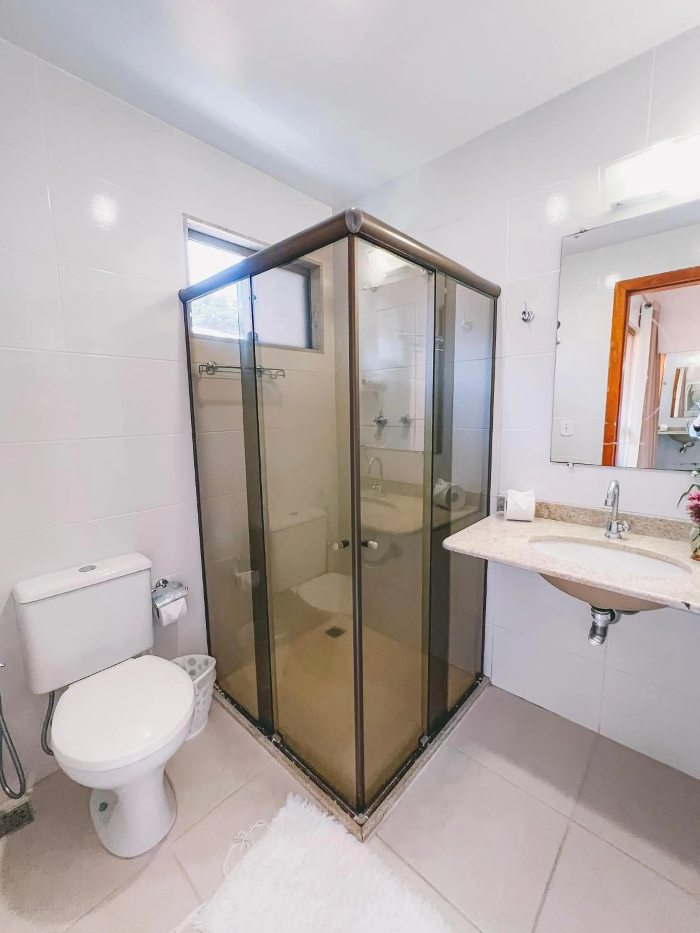 Shower in Porto Geraes Praia Hotel