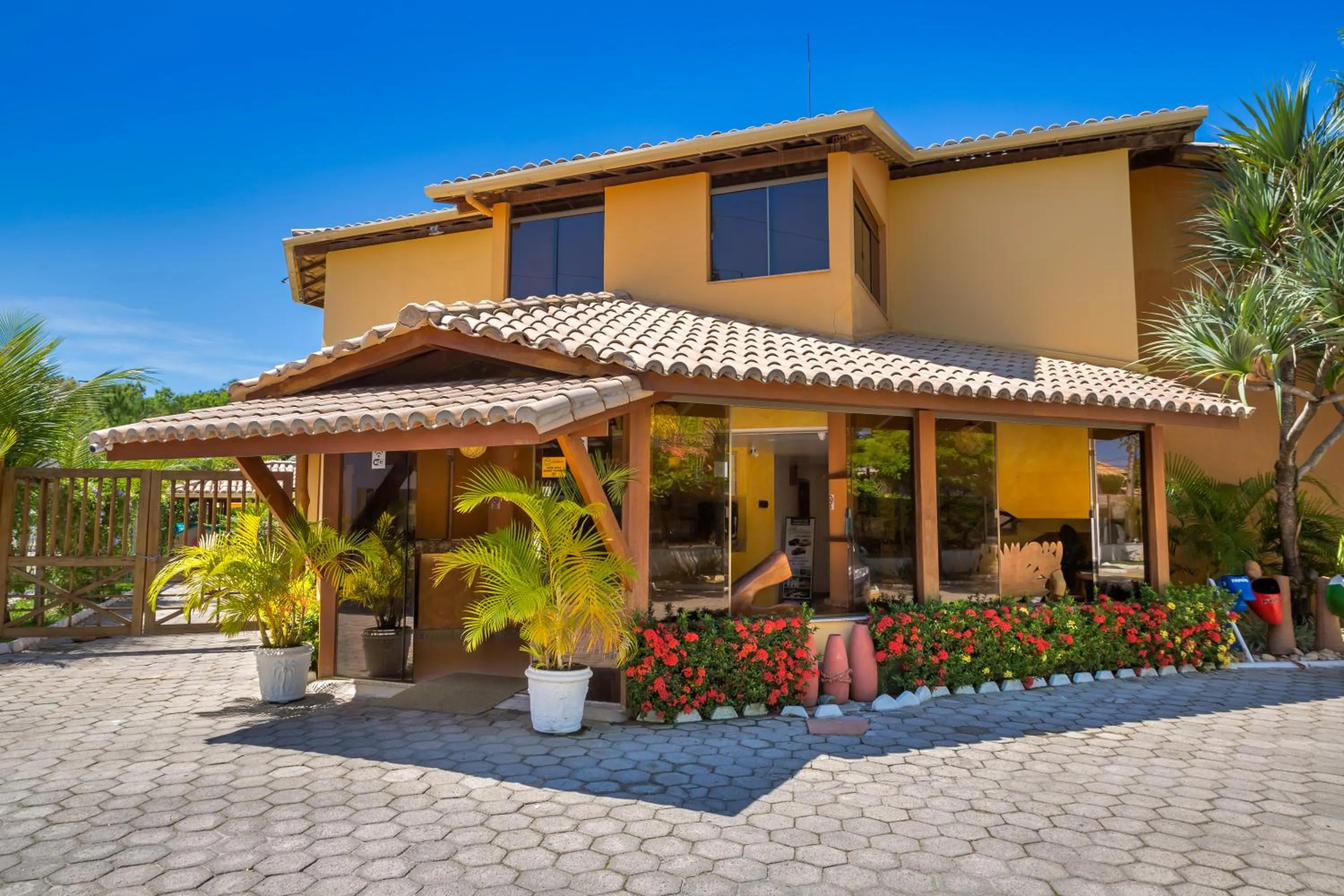 Restaurant/places to eat in Porto Geraes Praia Hotel