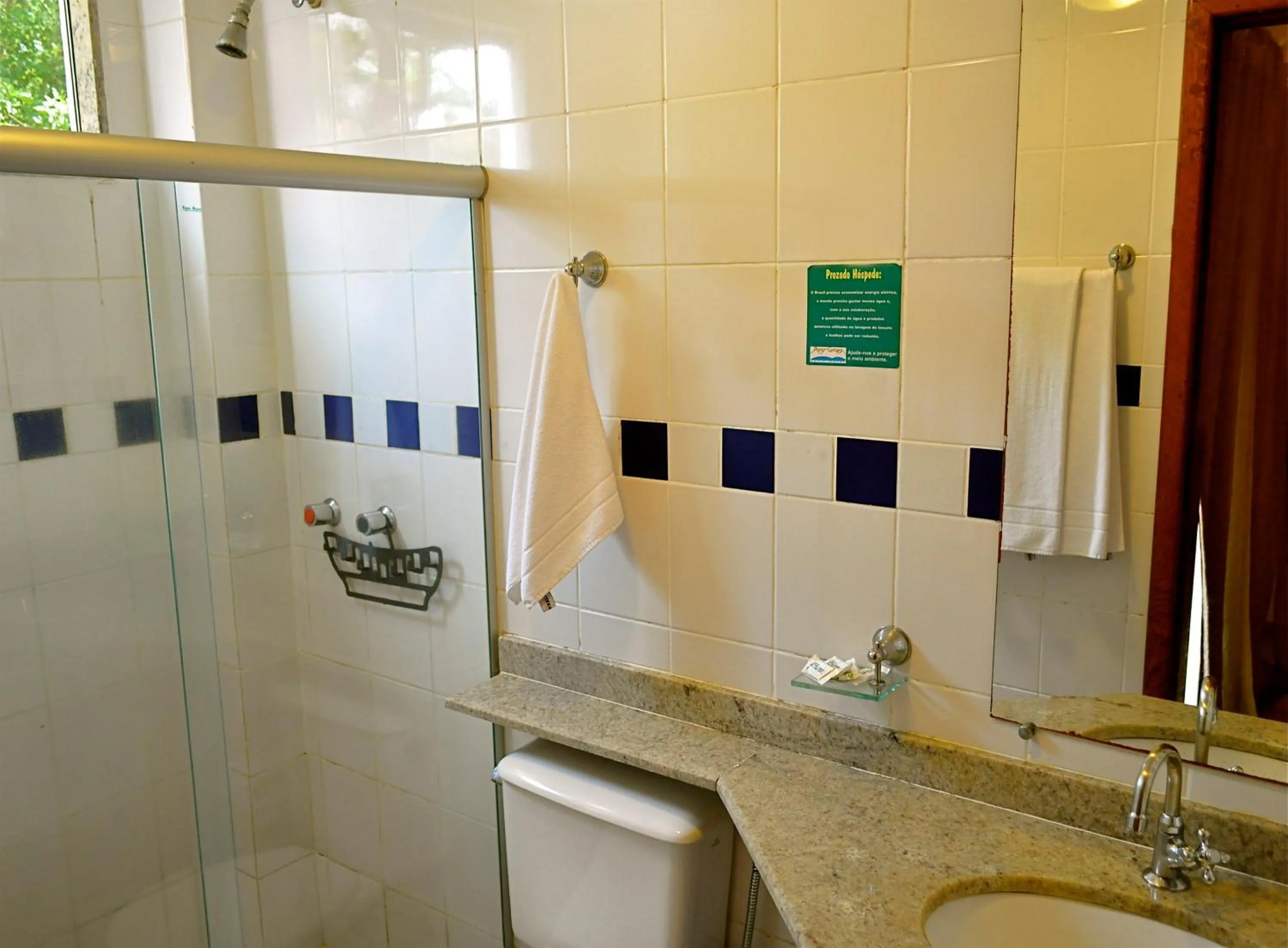 Bathroom in Porto Geraes Praia Hotel