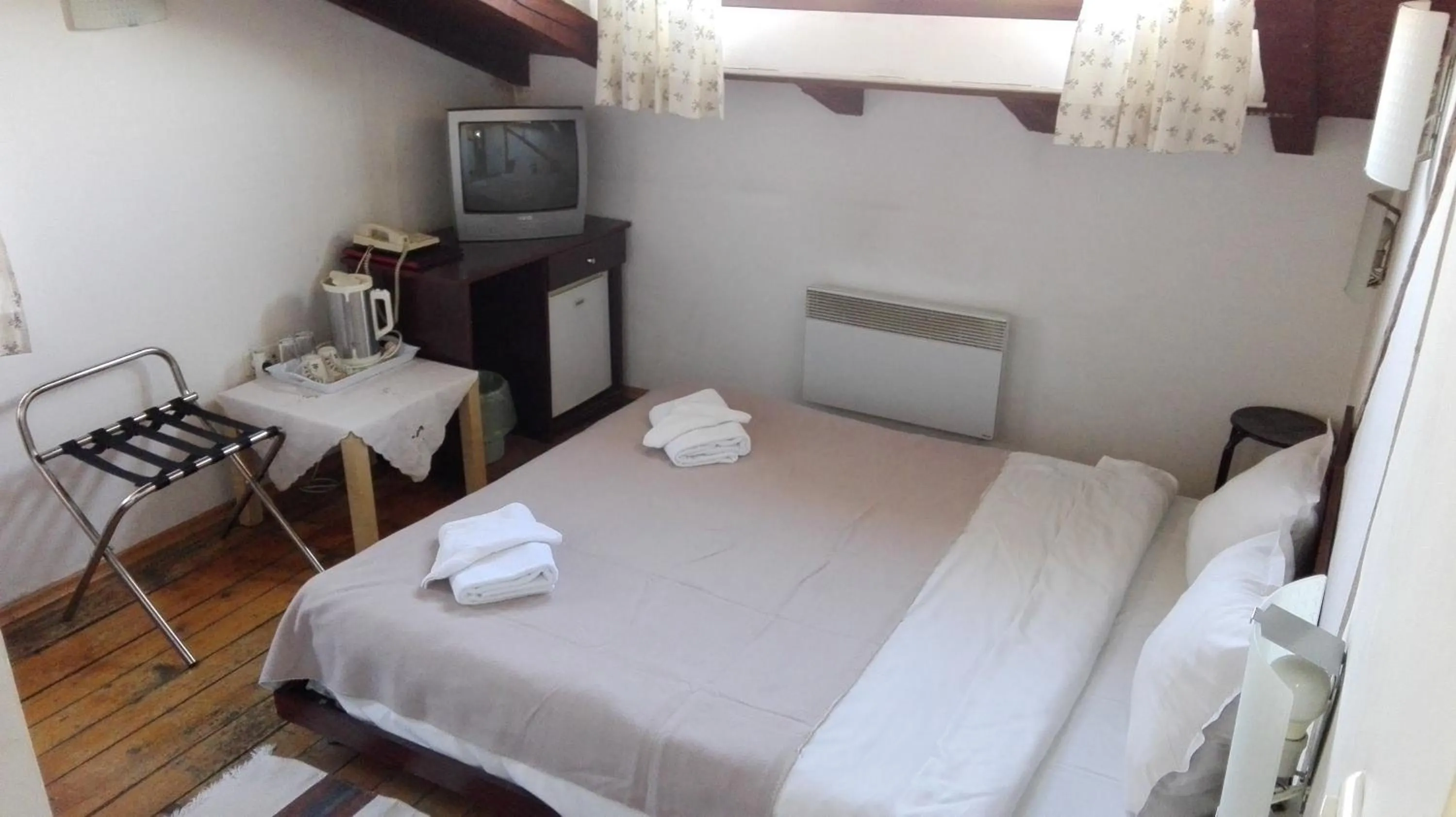 Bedroom in Scotty's Boutique Hotel