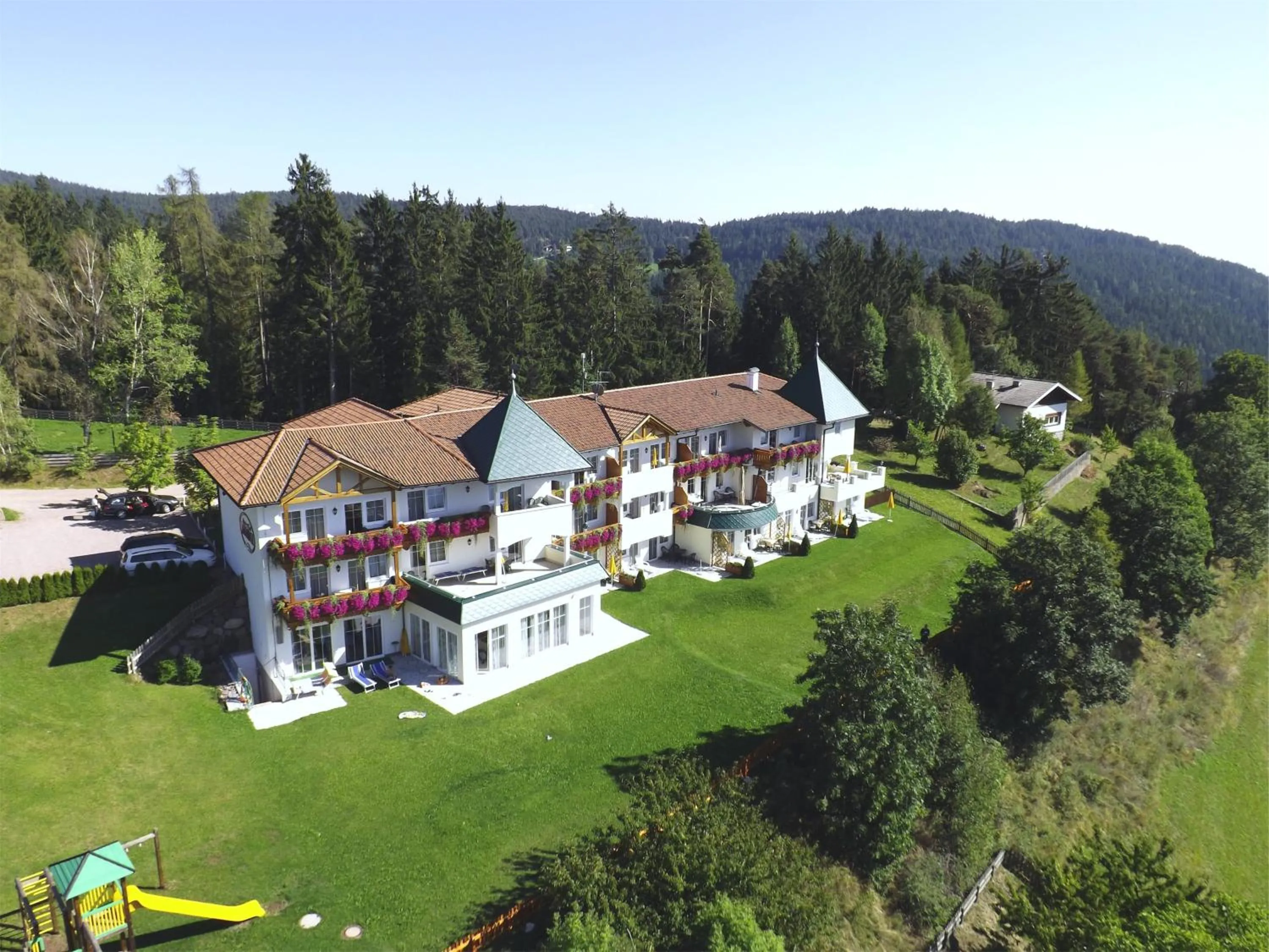 Bird's eye view in Residence Rossboden mit Hallenbad