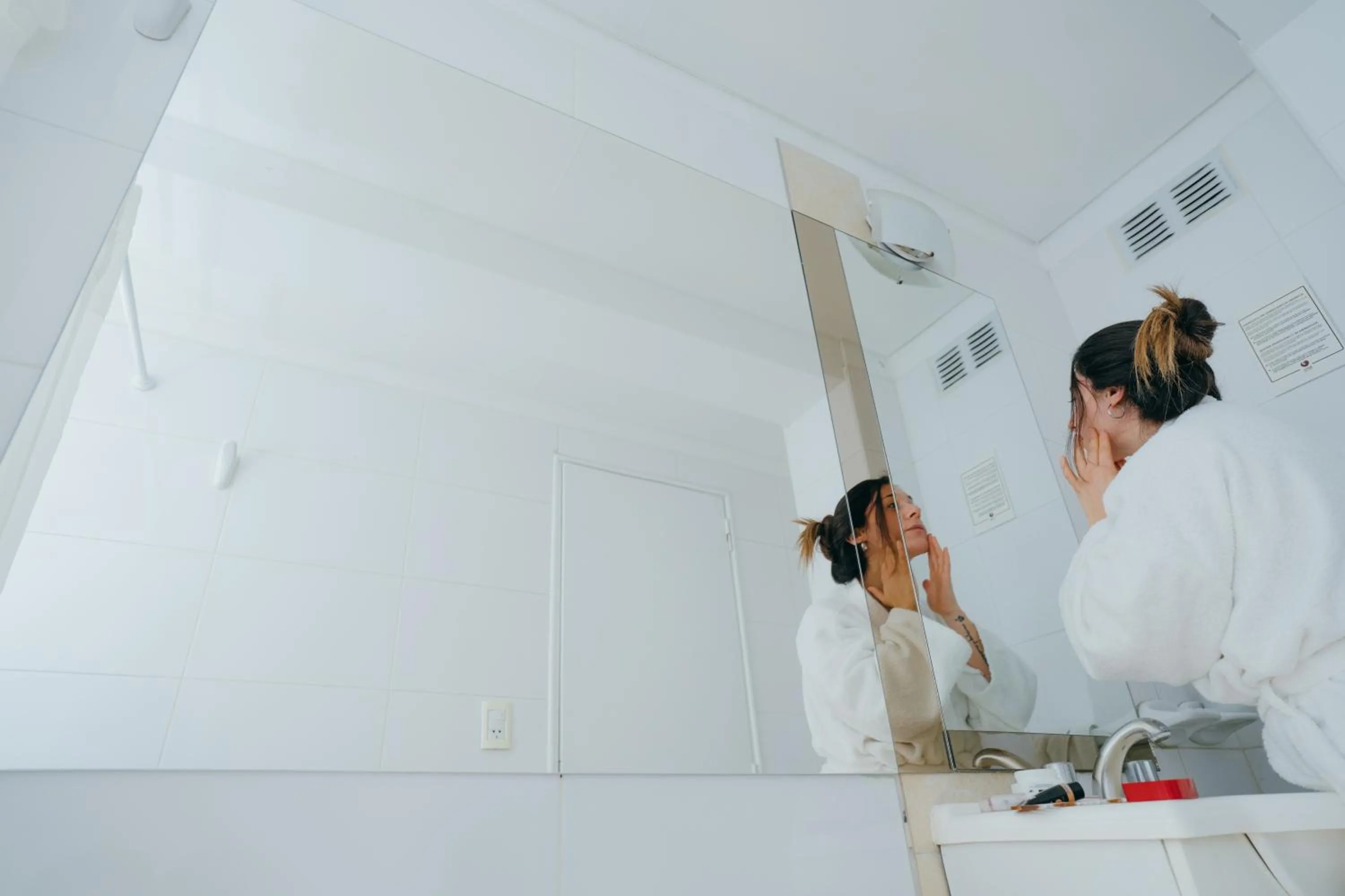 People in Uvas Apart Hotel