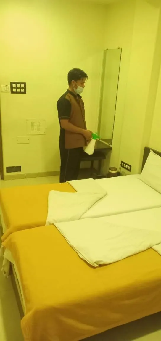 Bed in Hotel Navi Mumbai