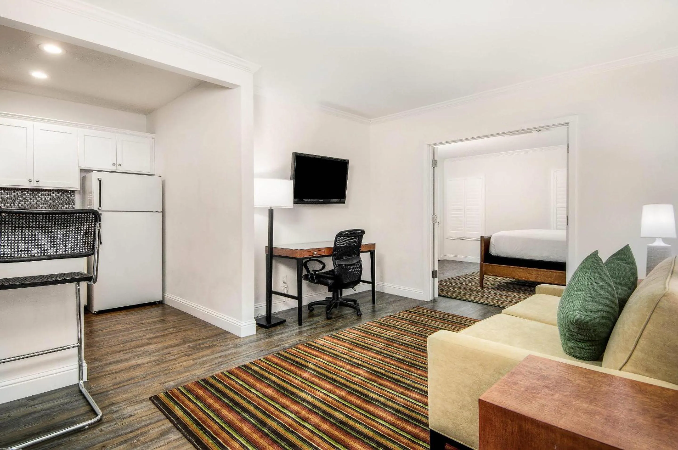 Bedroom in Aggie Inn, an Ascend Collection Hotel