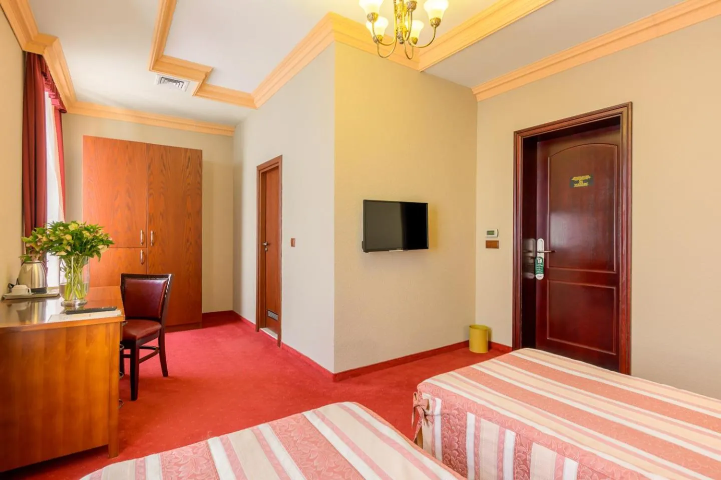 Bed in Boutique Splendid Hotel